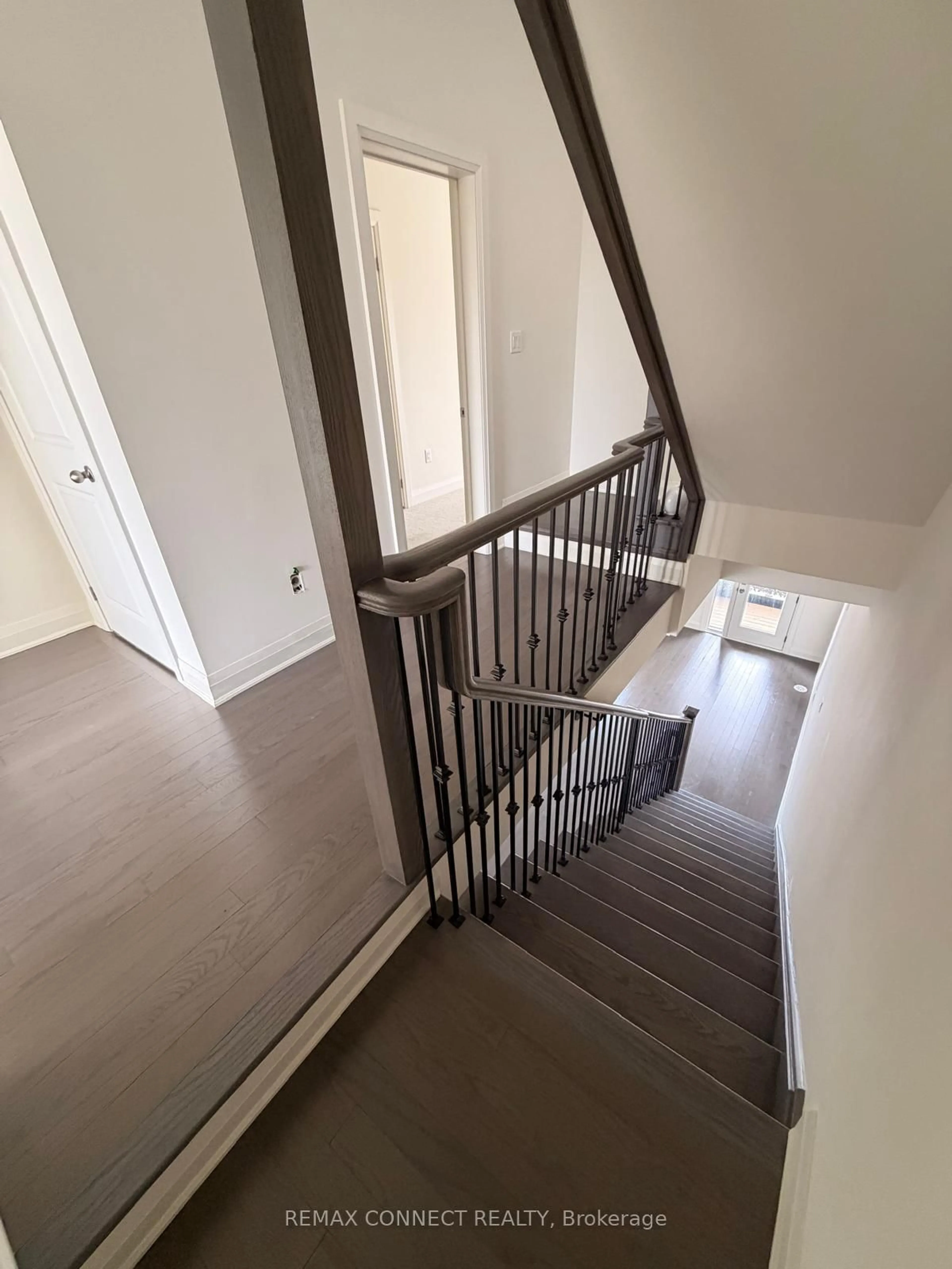 Stairs for 3 Prince William Blvd, Clarington Ontario L1C 7E5