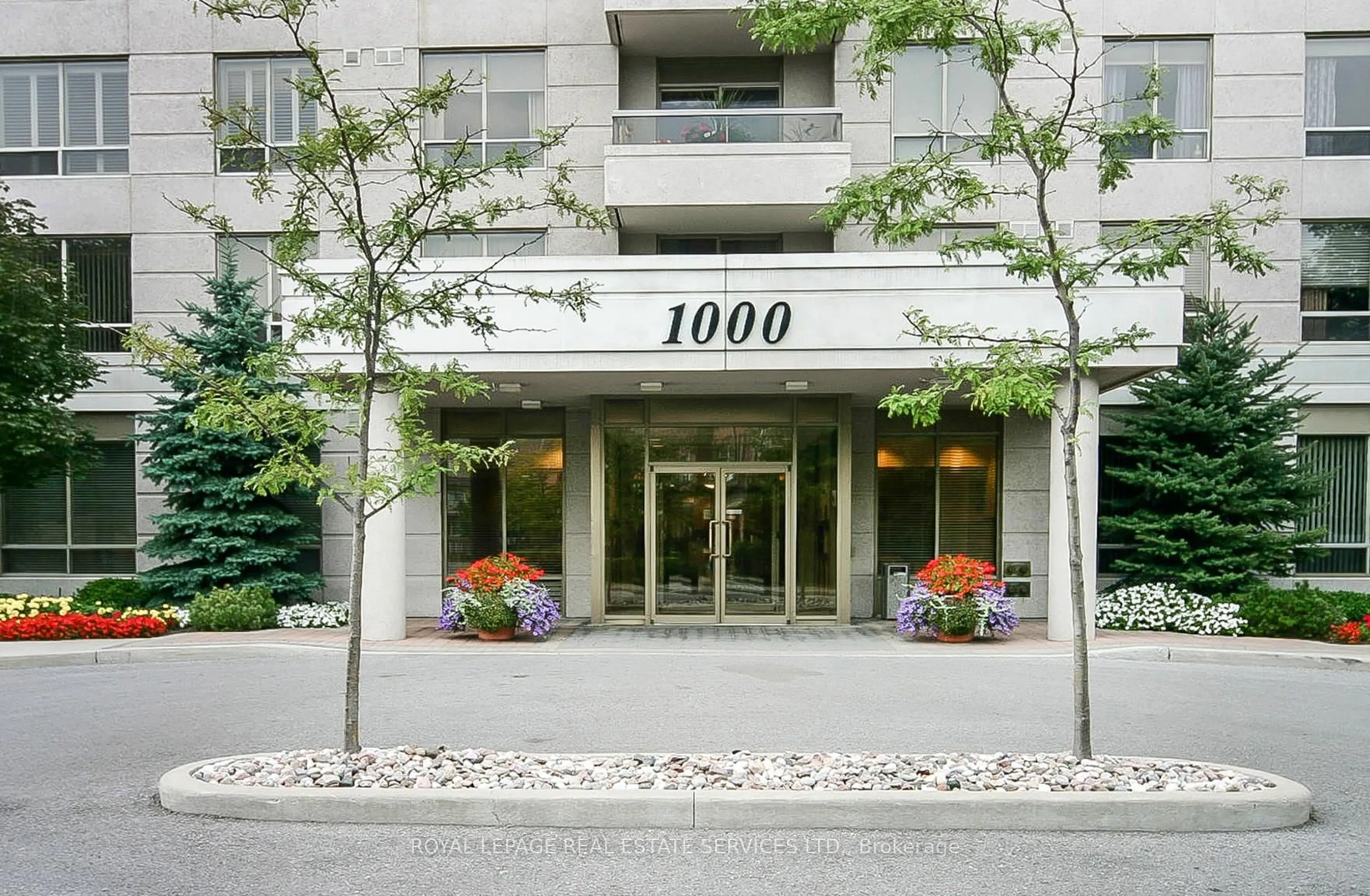 Indoor foyer for 1000 The Esplanade N #310, Pickering Ontario L1V 6V4