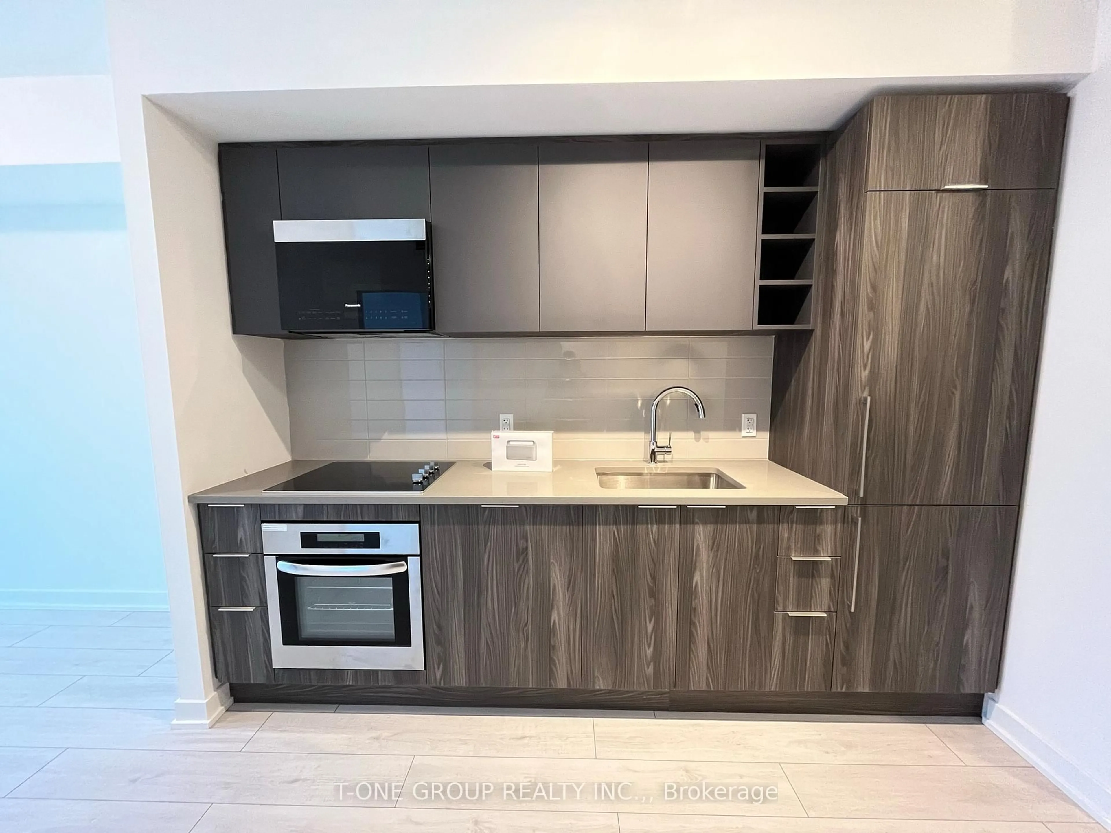 Standard kitchen, unknown for 2031 Kennedy Rd #2818, Toronto Ontario M1T 0B8