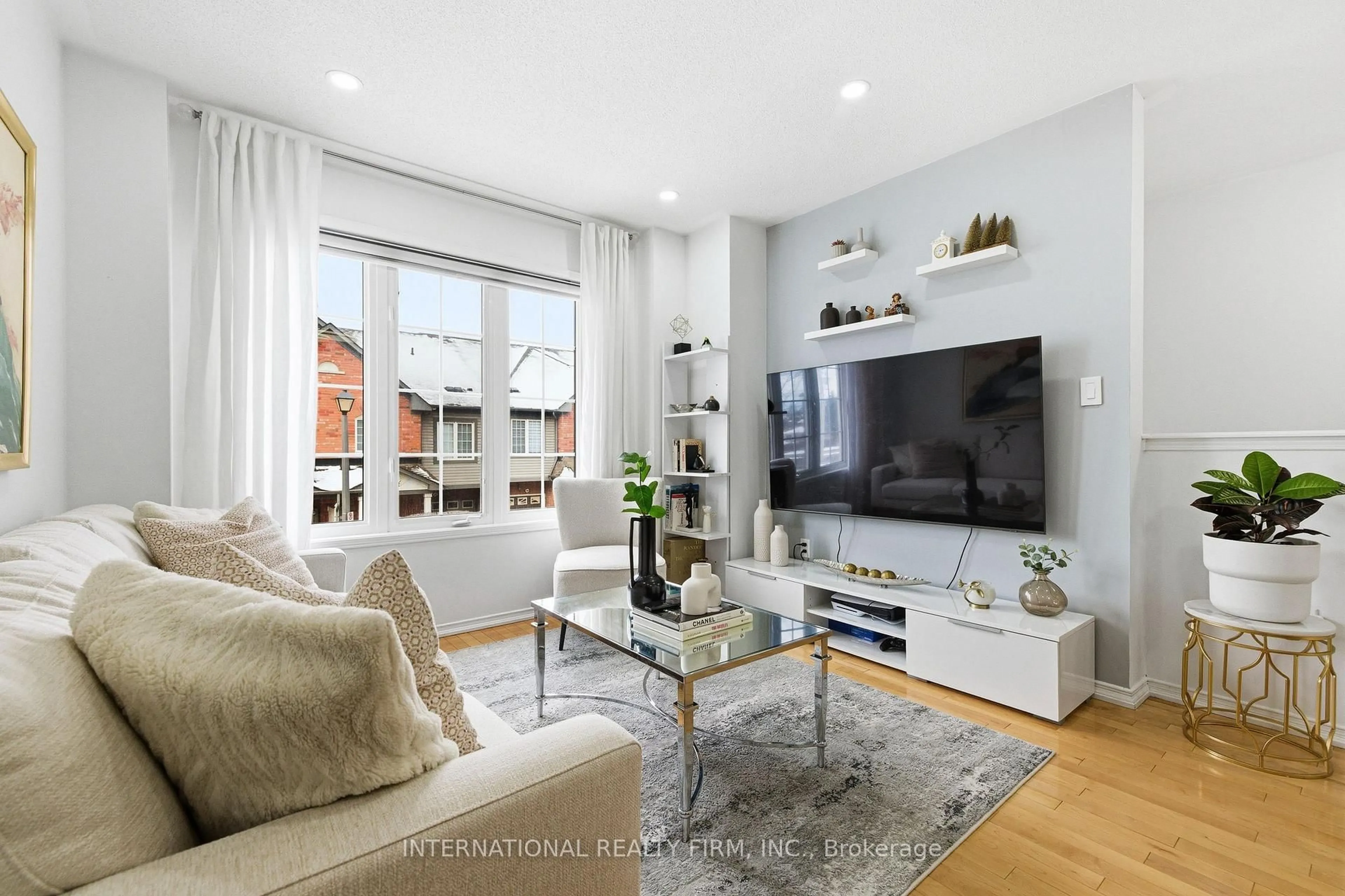 Living room with furniture, unknown for 35 Ventura Lane, Ajax Ontario L1T 0C4