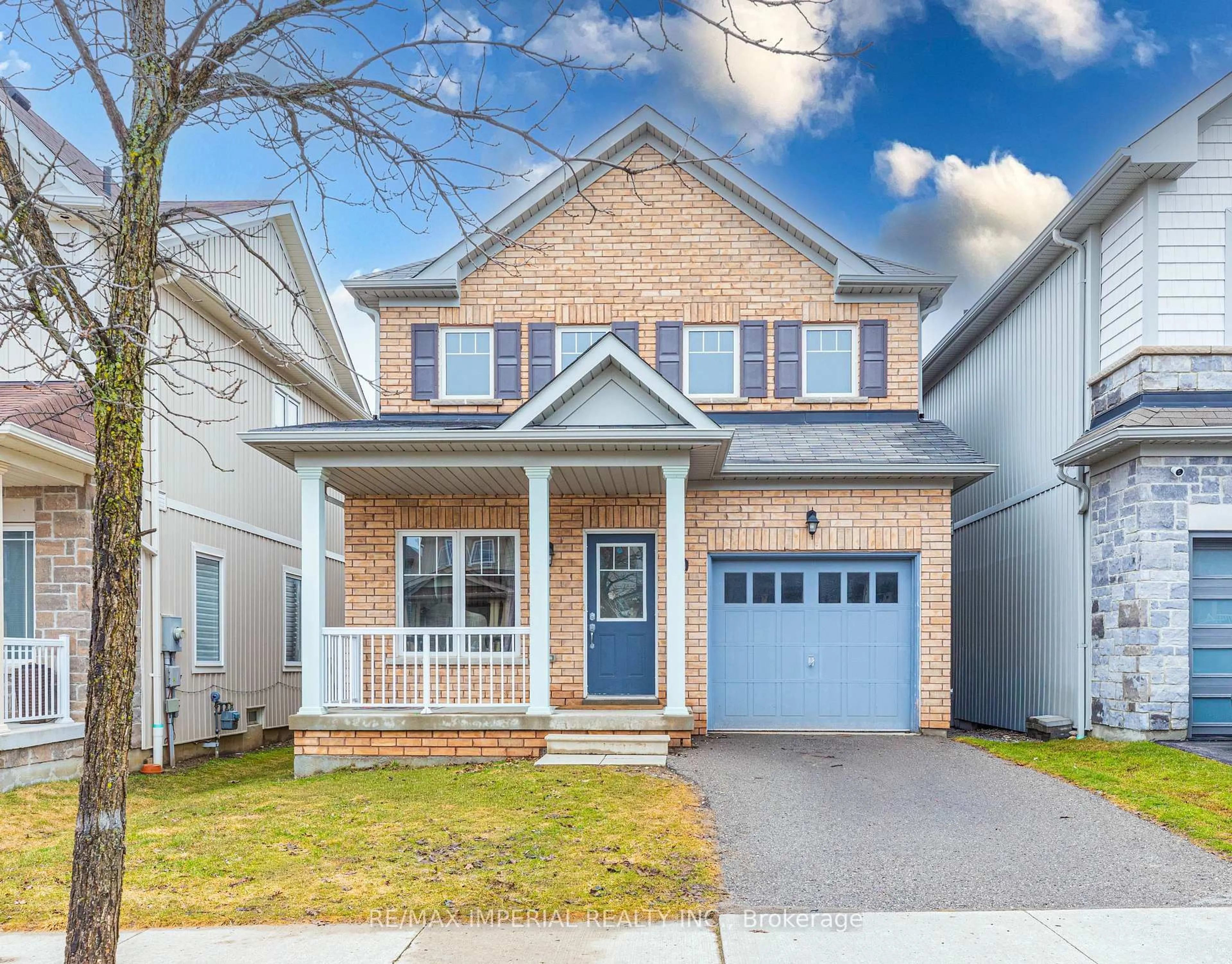 Home with brick exterior material, street for 10 Sandgate St, Whitby Ontario L1R 0L3