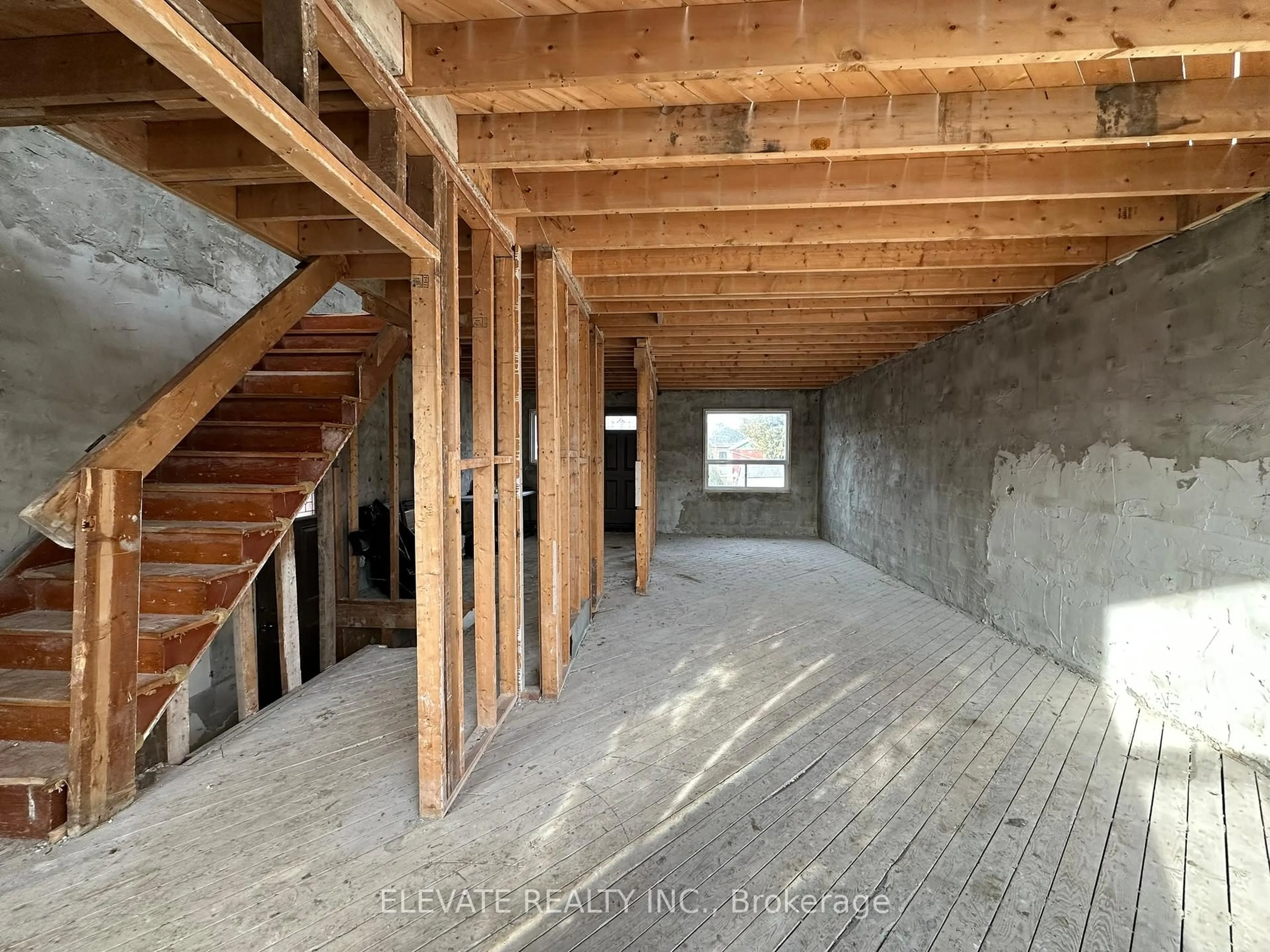 Unknown for 282 Westlake Ave, Toronto Ontario M4C 4T6