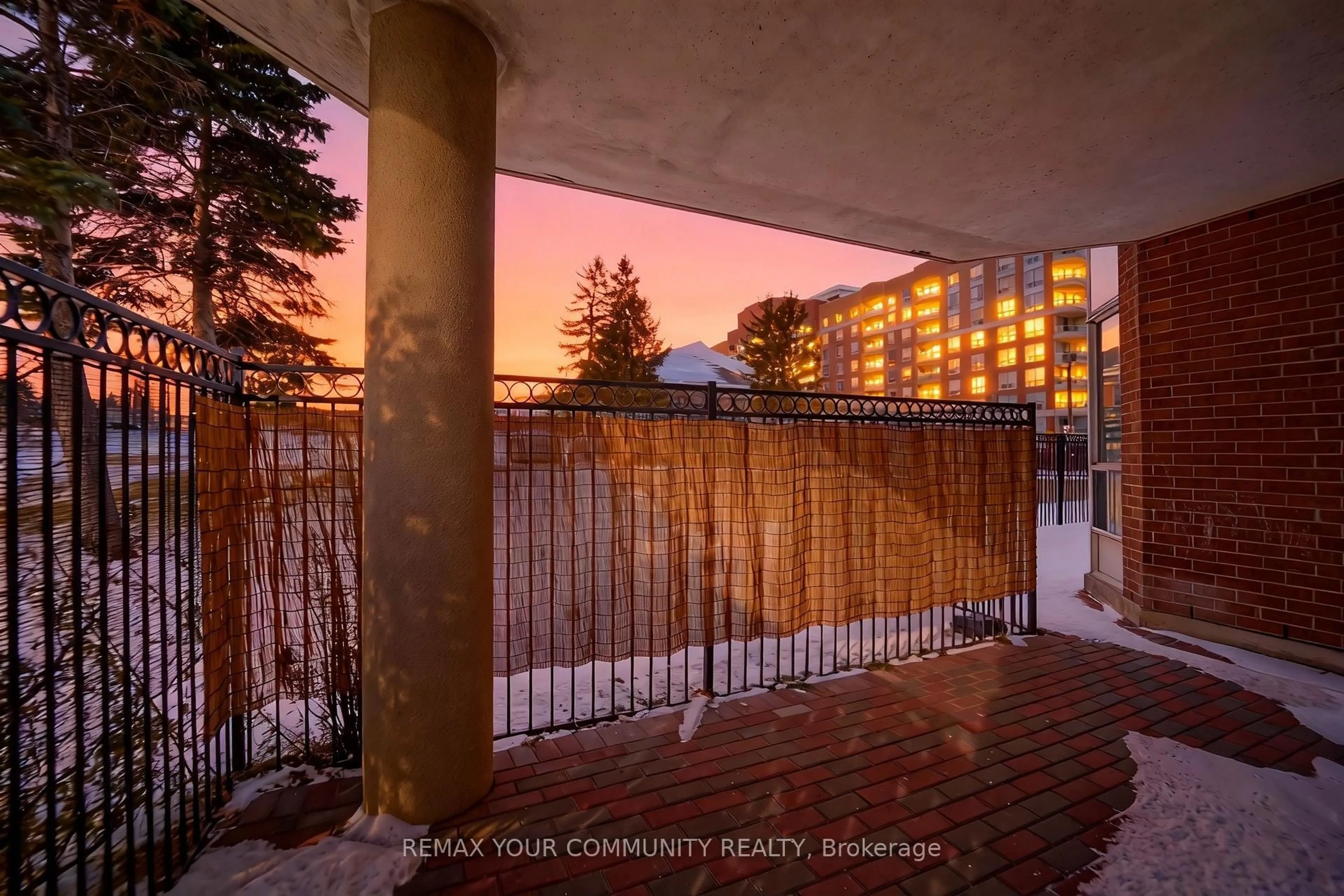 Unknown for 410 McLevin Ave #103, Toronto Ontario M1B 5J5