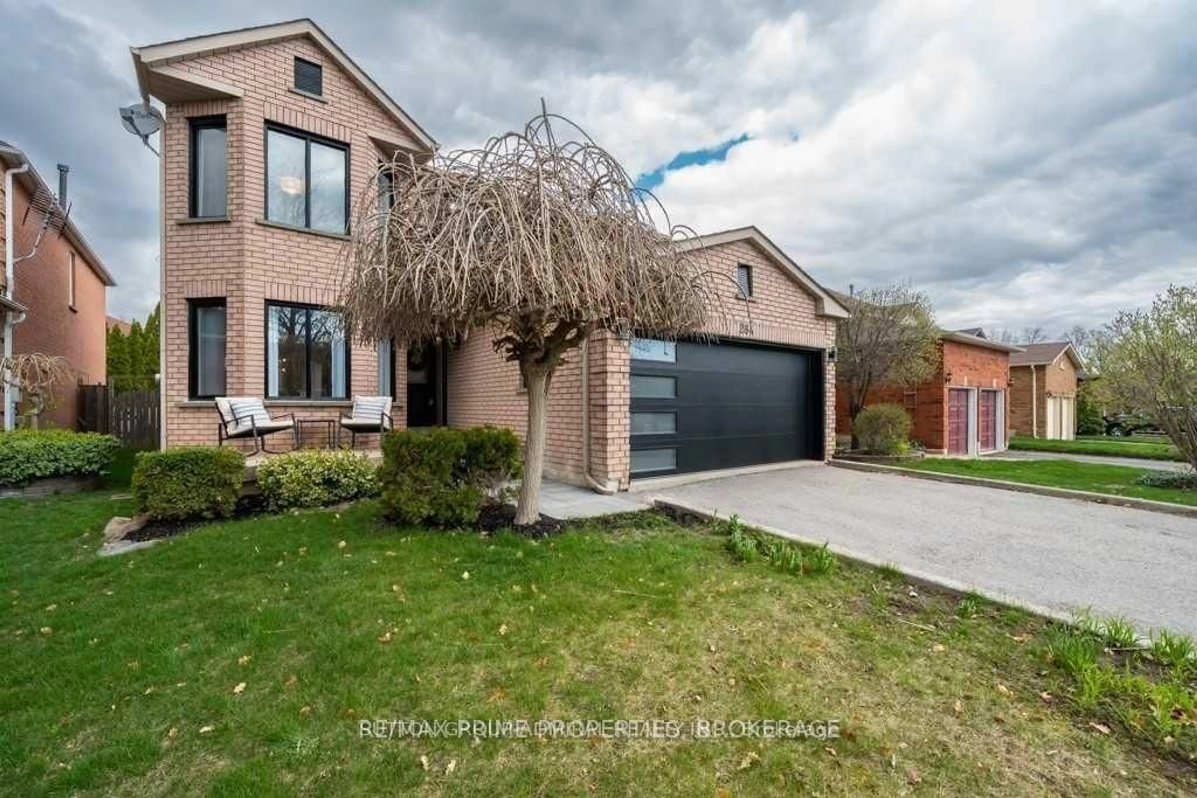 Home with brick exterior material, street for 284 Lancrest St, Pickering Ontario L1V 6N3