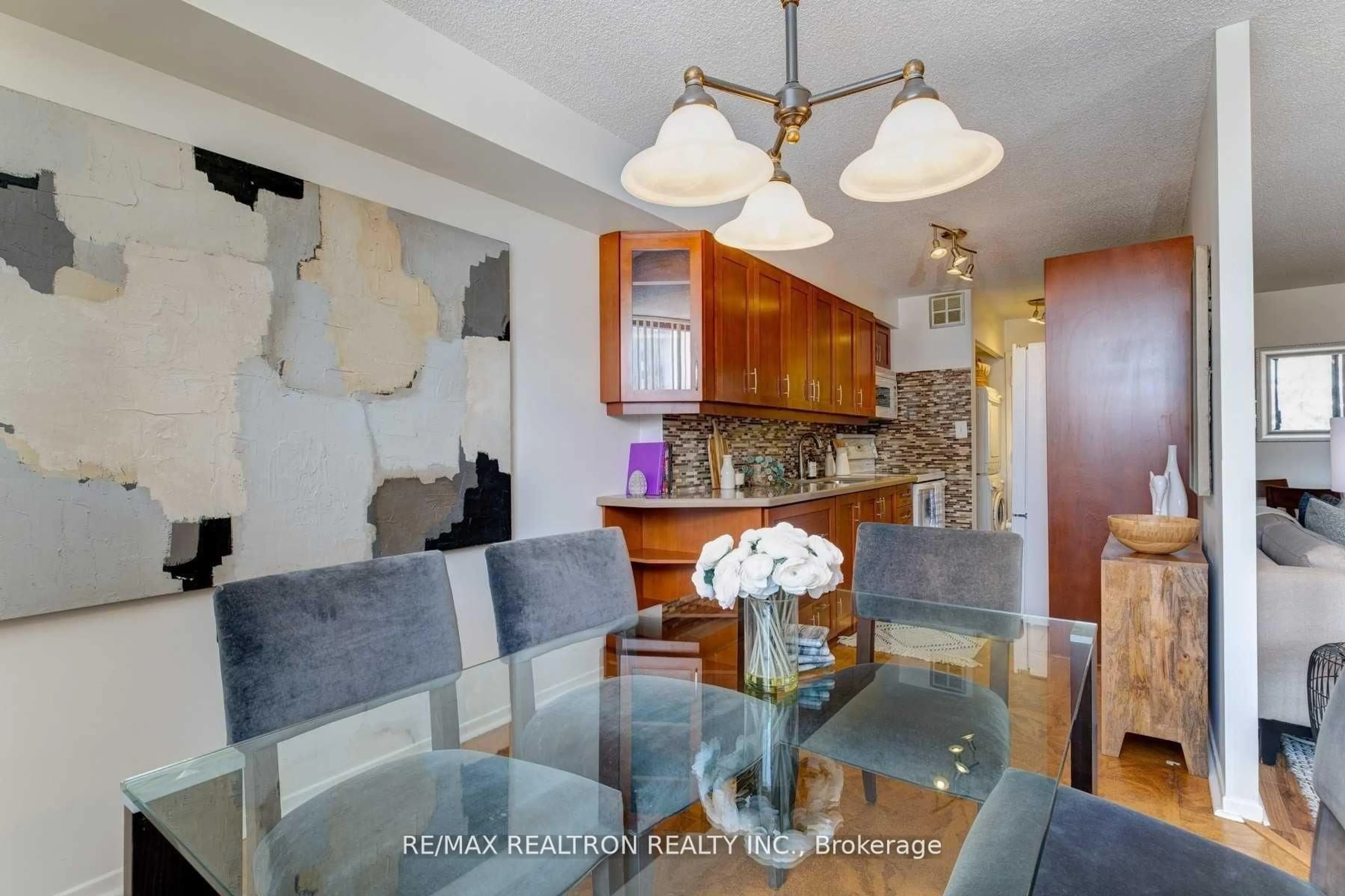 Dining room, unknown for 90 Ling Rd #404, Toronto Ontario M1E 4Y3