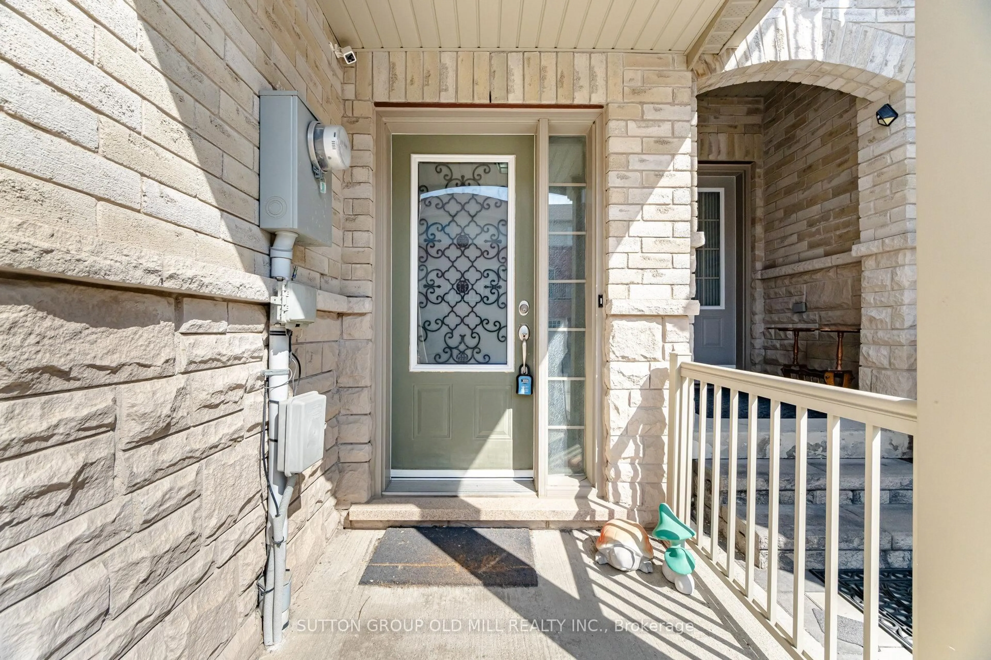 Indoor entryway for 946 Audley Rd, Ajax Ontario L1Z 0K6