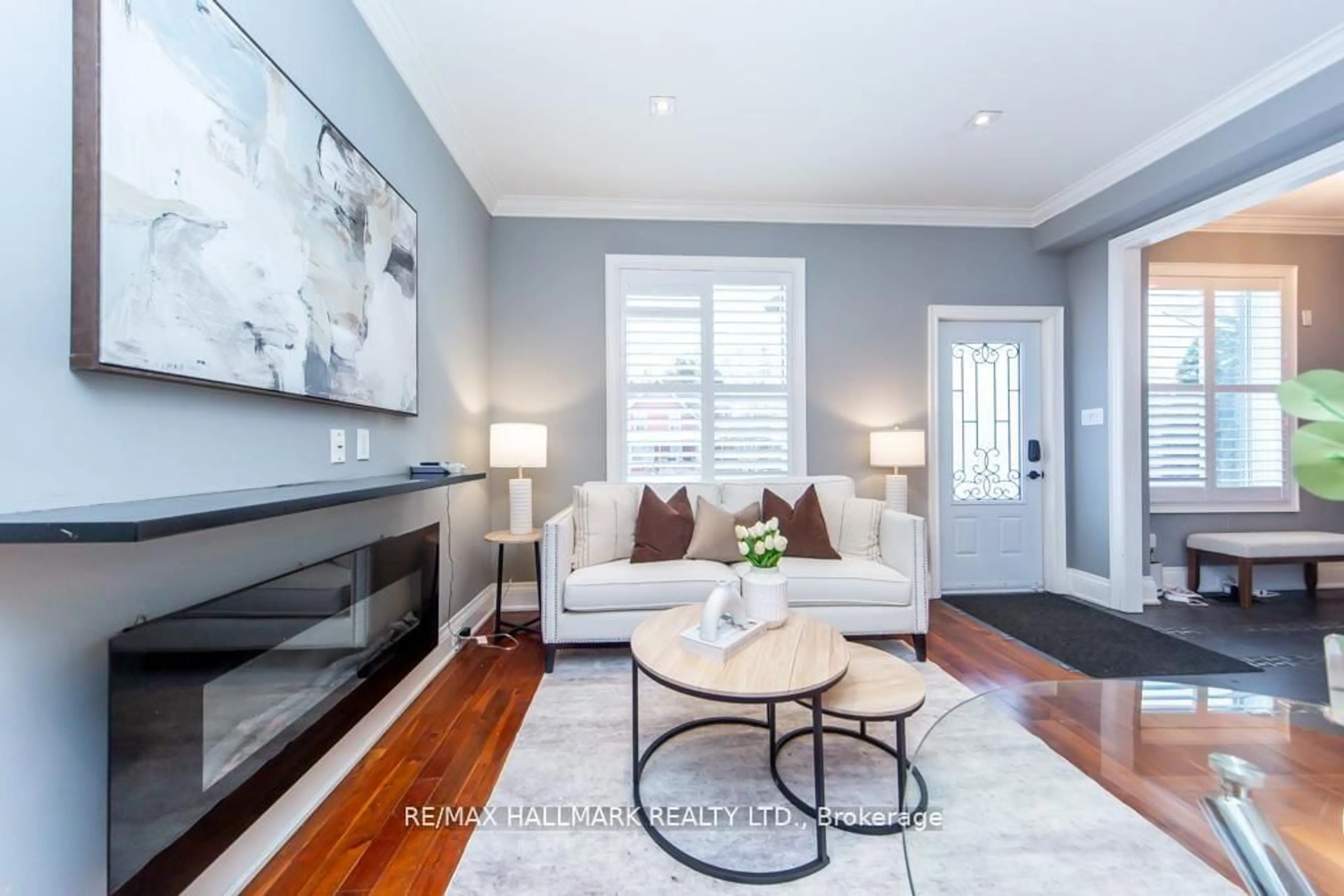 Living room with furniture, unknown for 226 Ritson Rd, Oshawa Ontario L1H 5H7