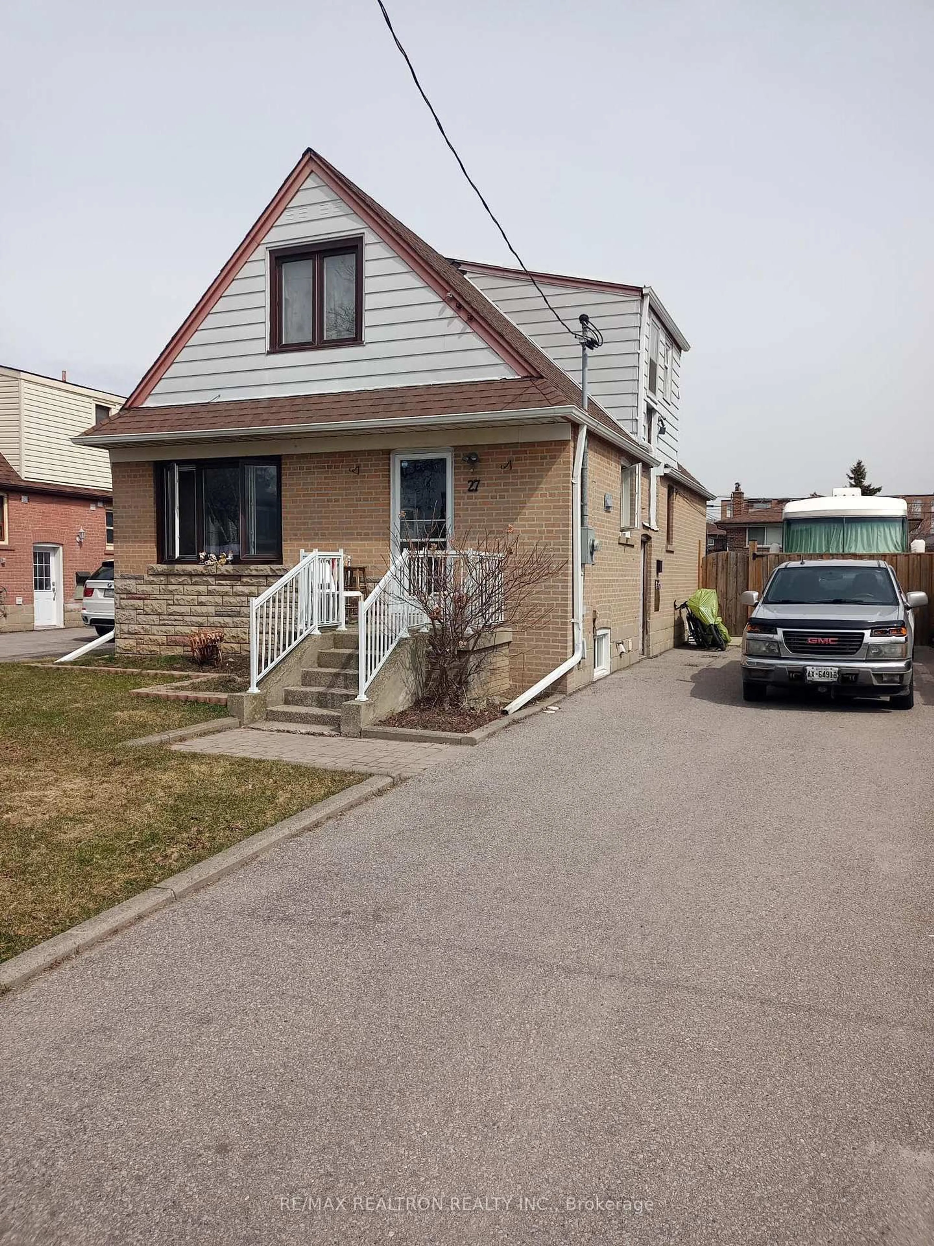 Home with brick exterior material, street for 27 Flempton Cres, Toronto Ontario M1K 3B3