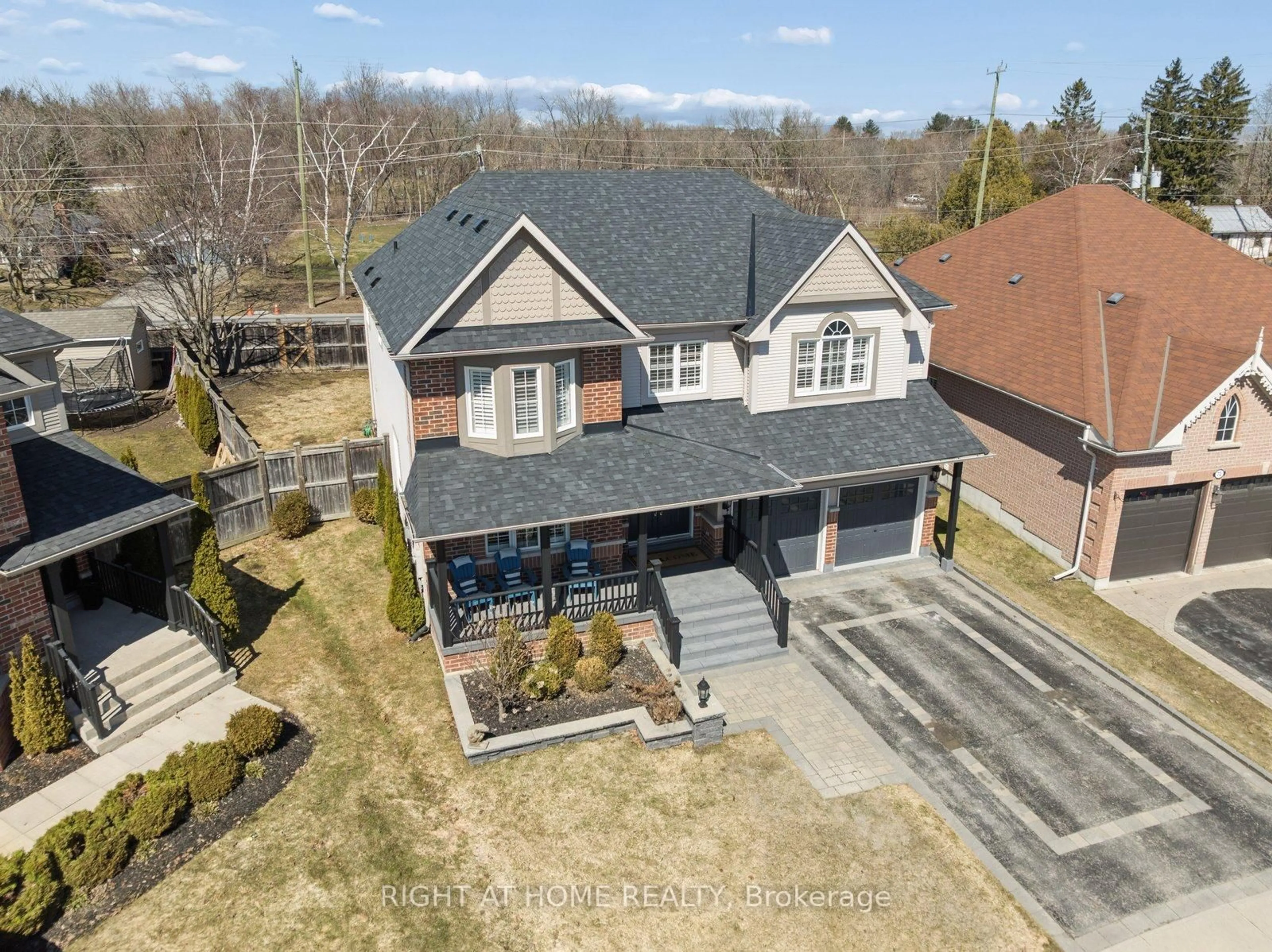 A pic from outside/outdoor area/front of a property/back of a property/a pic from drone, street for 68 Jennings Dr, Clarington Ontario L1C 0C2