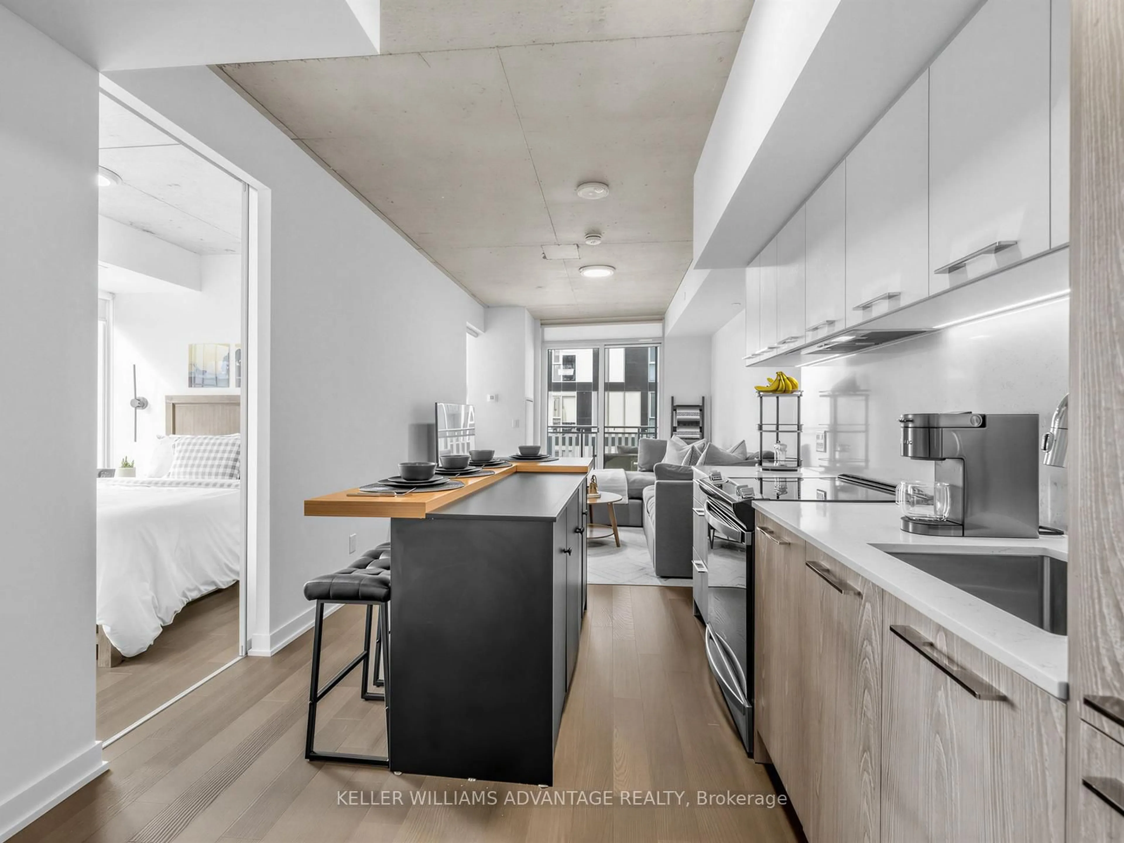Open concept kitchen, unknown for 45 Baseball Pl #1002, Toronto Ontario M4M 0H1