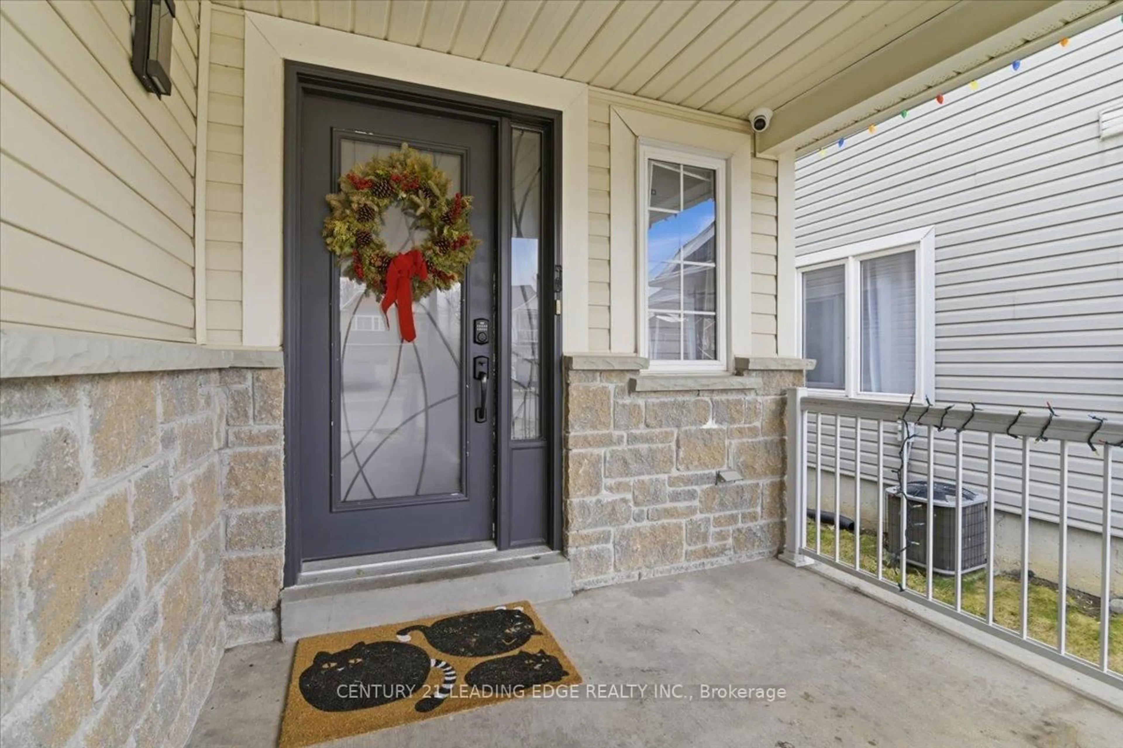 Indoor entryway for 10 Crough St, Clarington Ontario L1C 5M5