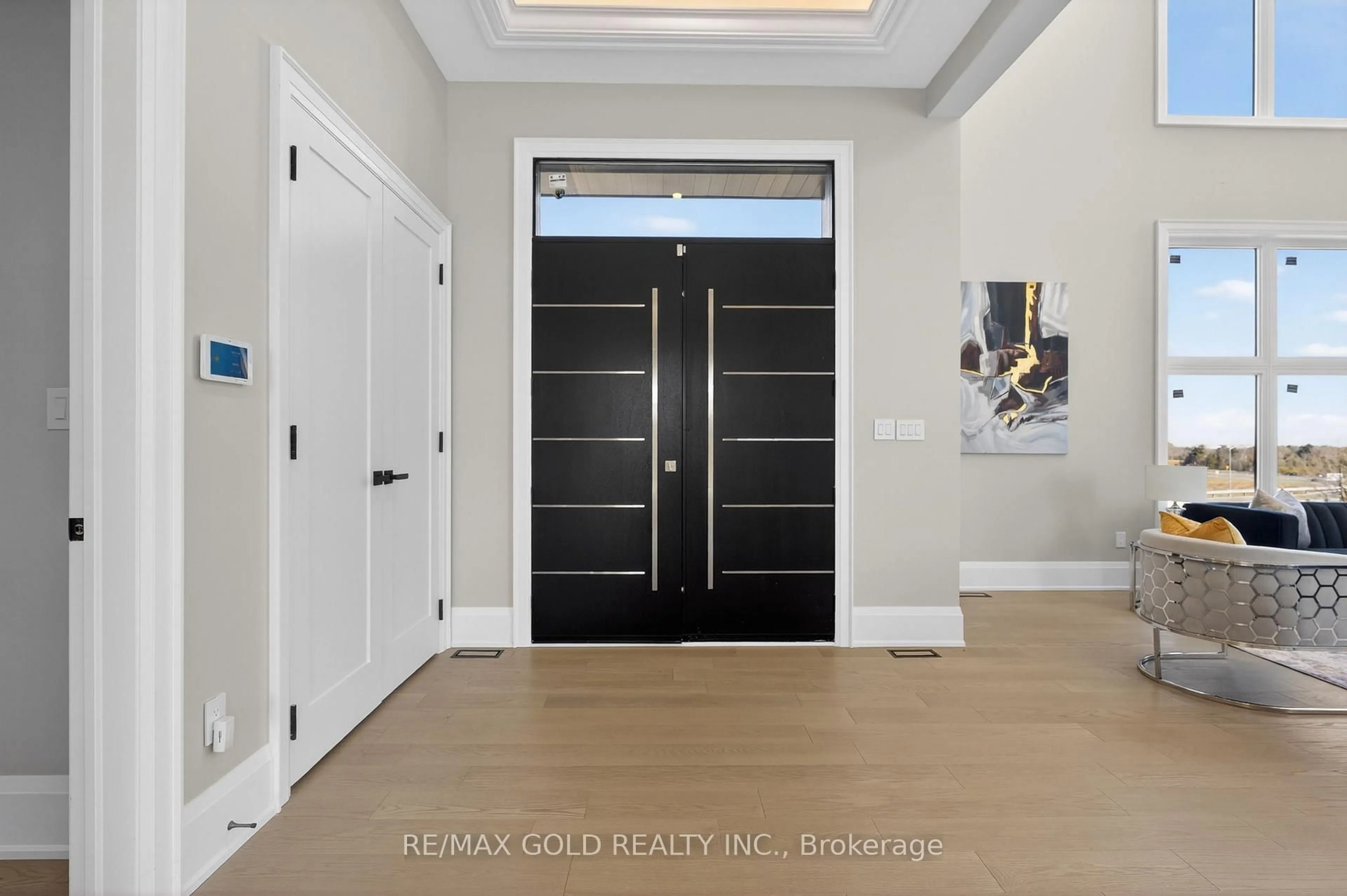 Indoor entryway for 6540 Coronation Rd, Whitby Ontario L0B 1C0