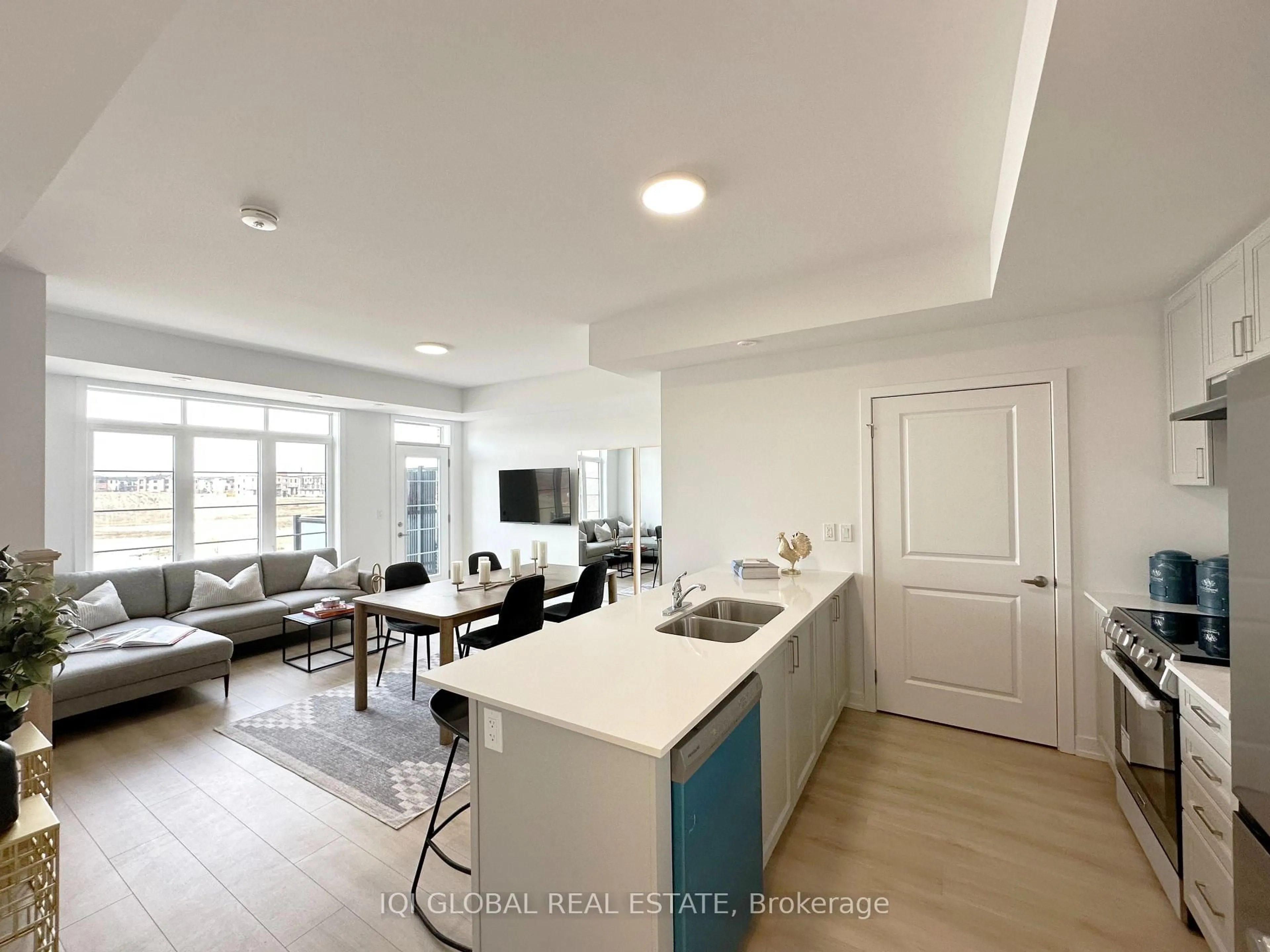 Open concept kitchen, unknown for 1655 Palmers Sawmill Rd #113, Pickering Ontario L1X 0R3