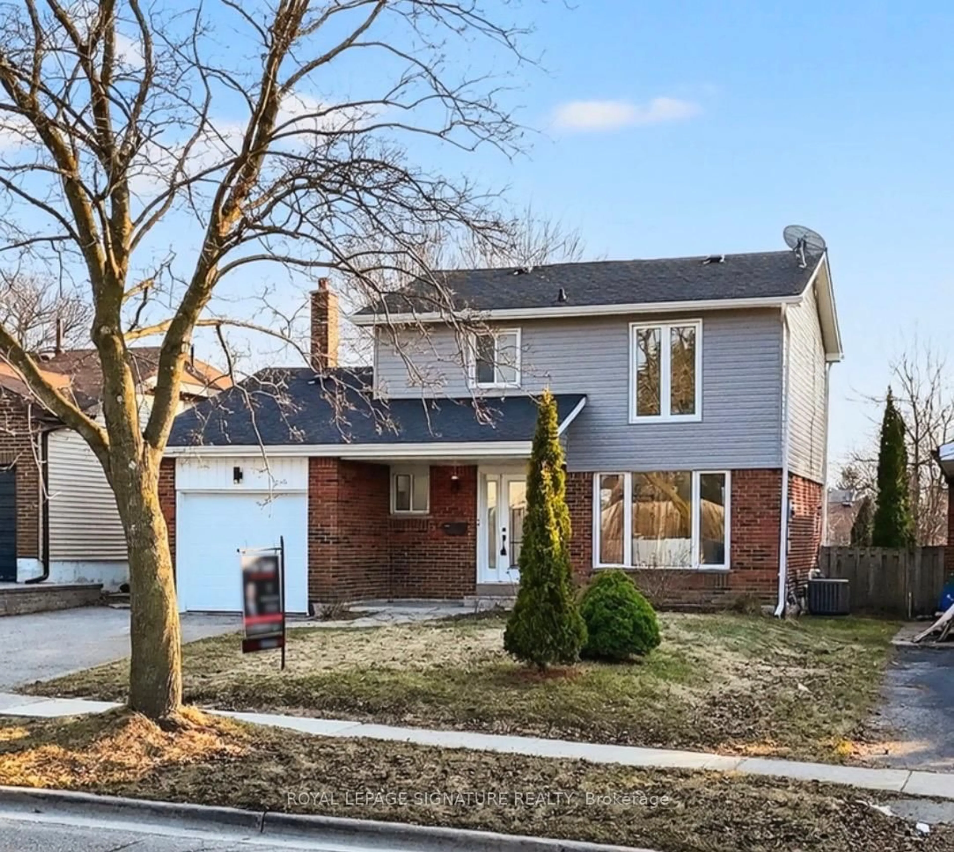 Home with brick exterior material, street for 506 Grandview St, Oshawa Ontario L1H 7S4