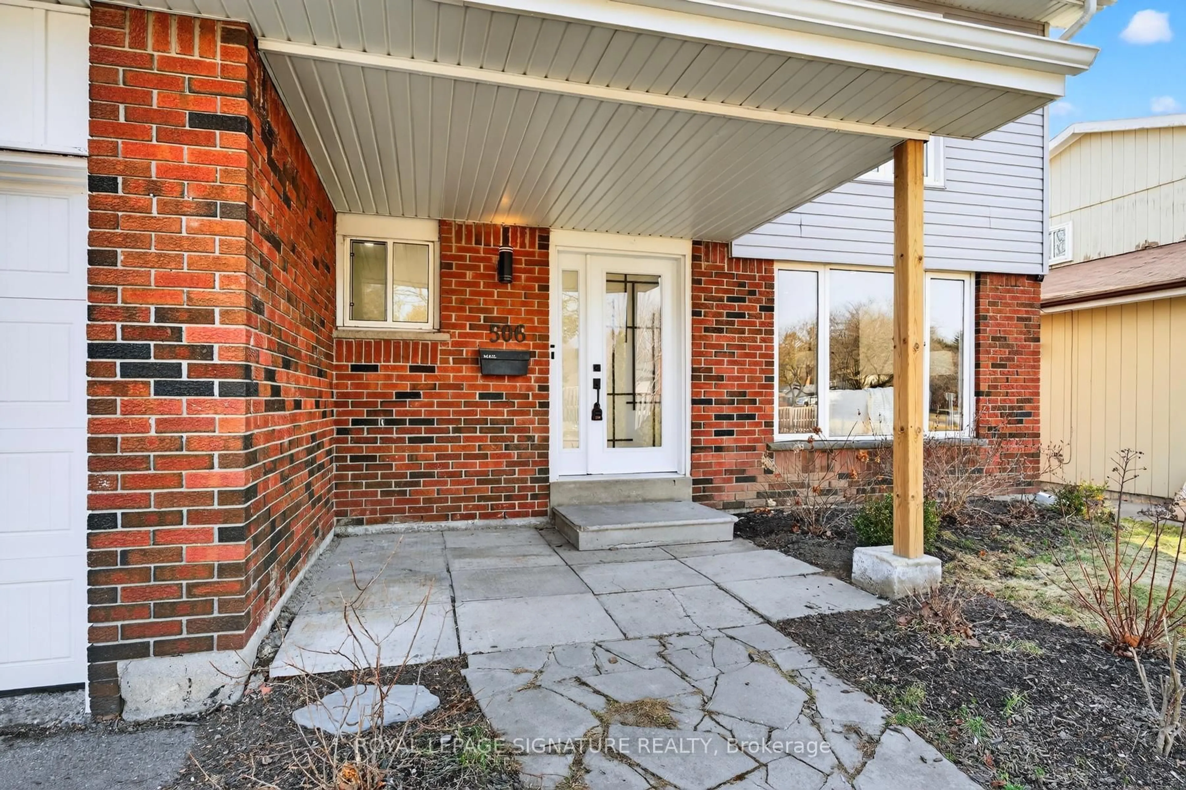 Home with brick exterior material, street for 506 Grandview St, Oshawa Ontario L1H 7S4