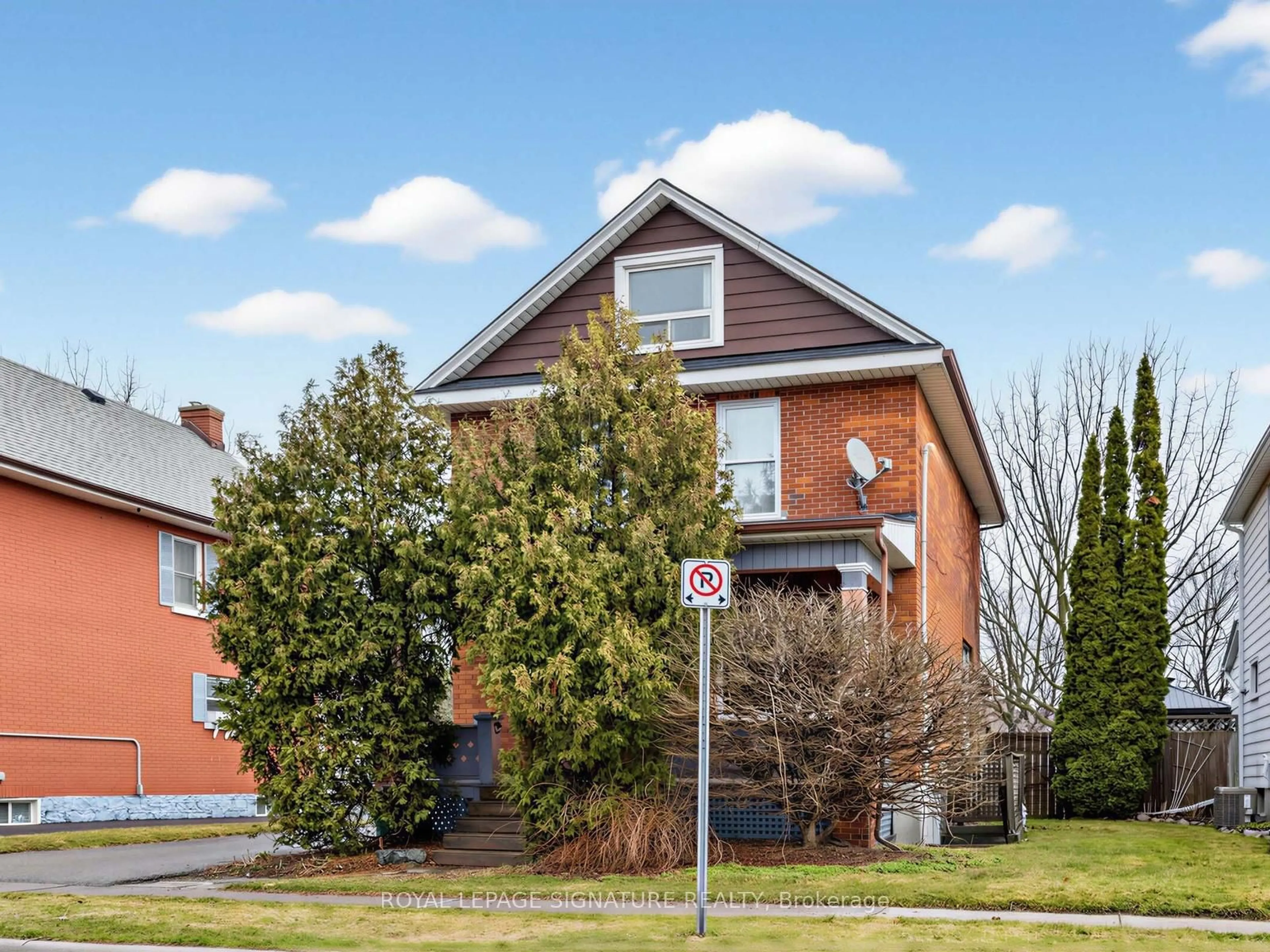 Home with brick exterior material, street for 151 Burk St, Oshawa Ontario L1J 4C2