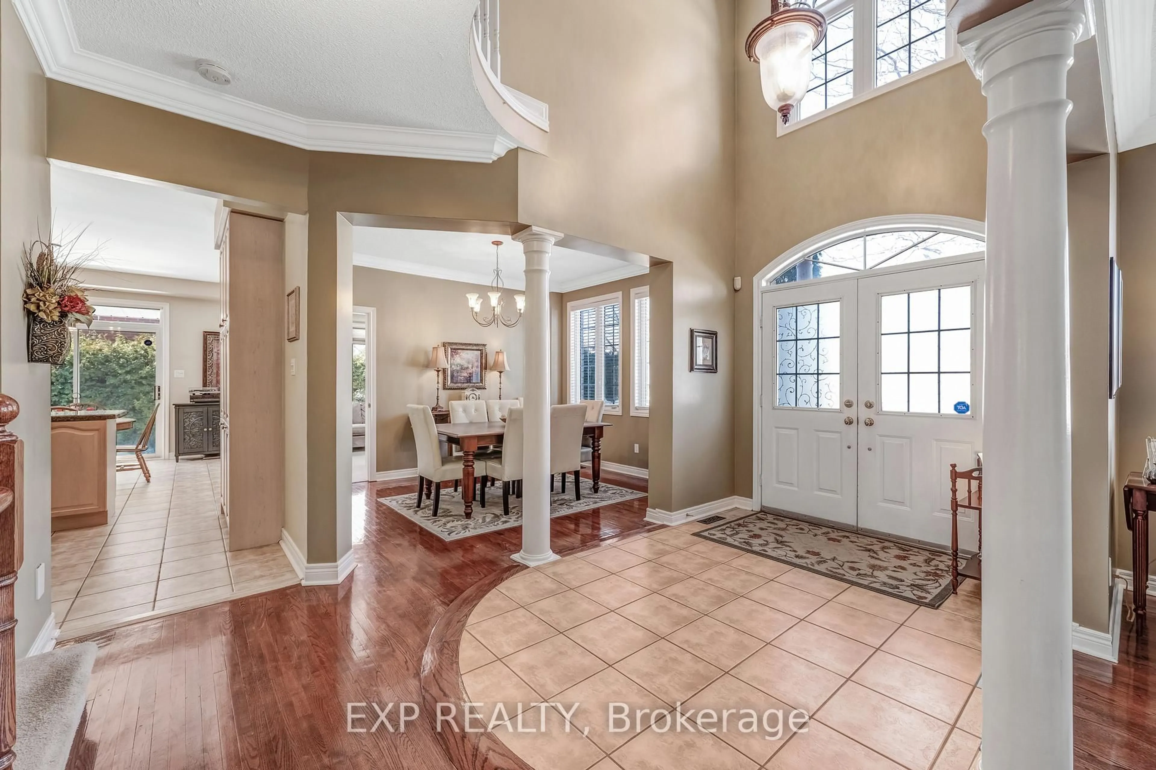 Indoor entryway for 56 Moreau Tr, Toronto Ontario M1L 4V3