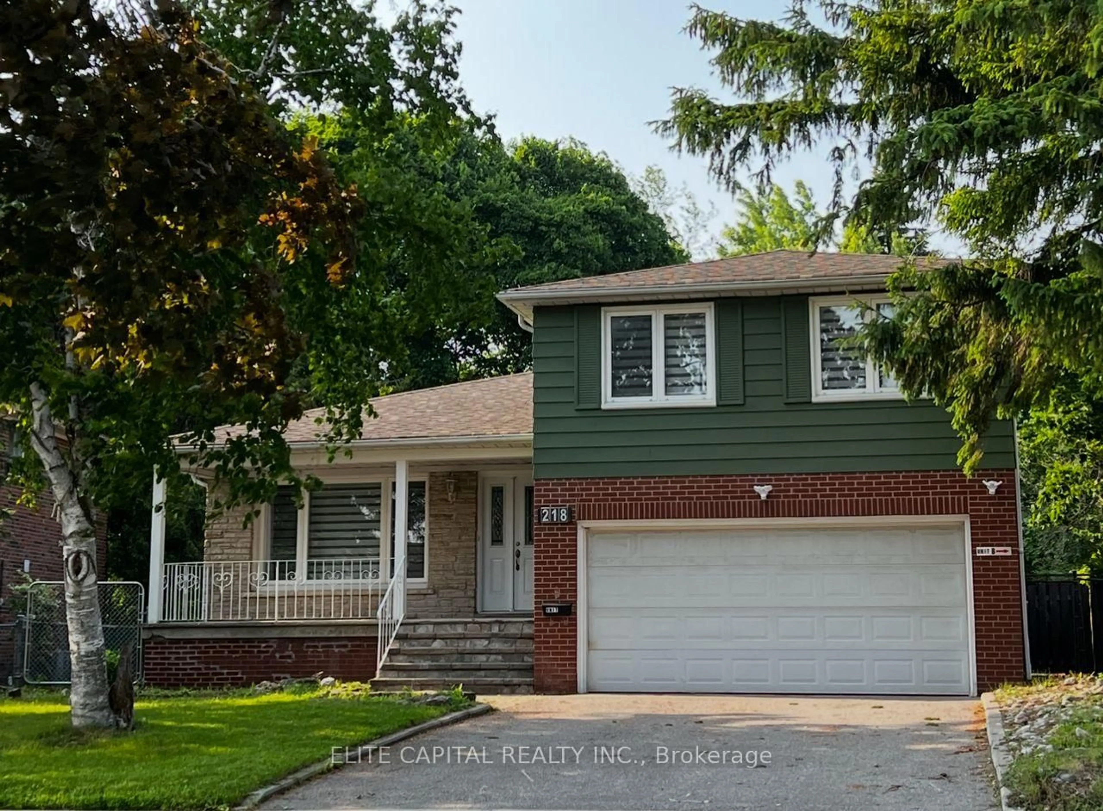 Home with vinyl exterior material, street for 218 Chartland Blvd, Toronto Ontario M1S 2S5