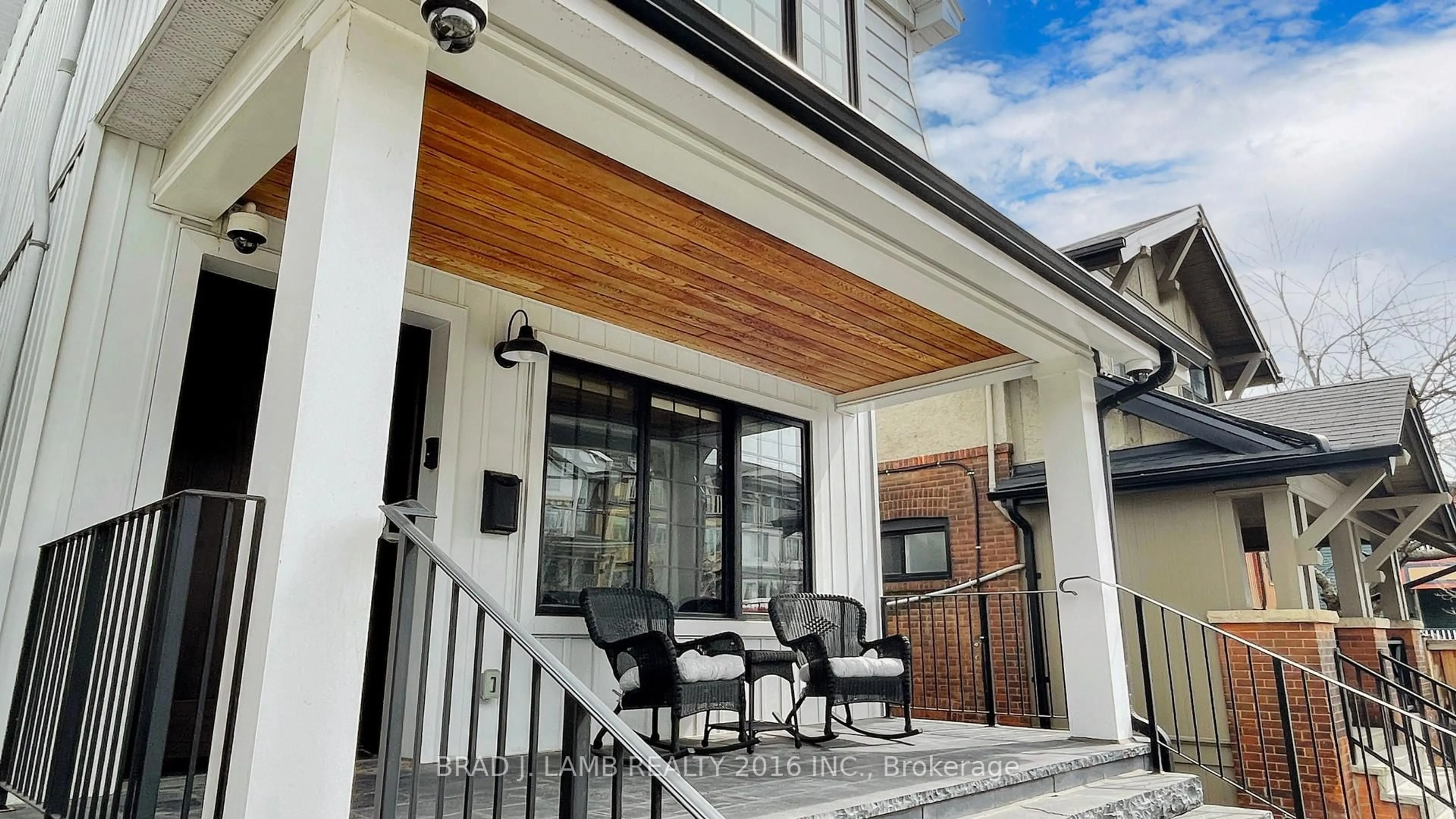 Patio, street for 111 Woodbine Ave, Toronto Ontario M4L 3P1