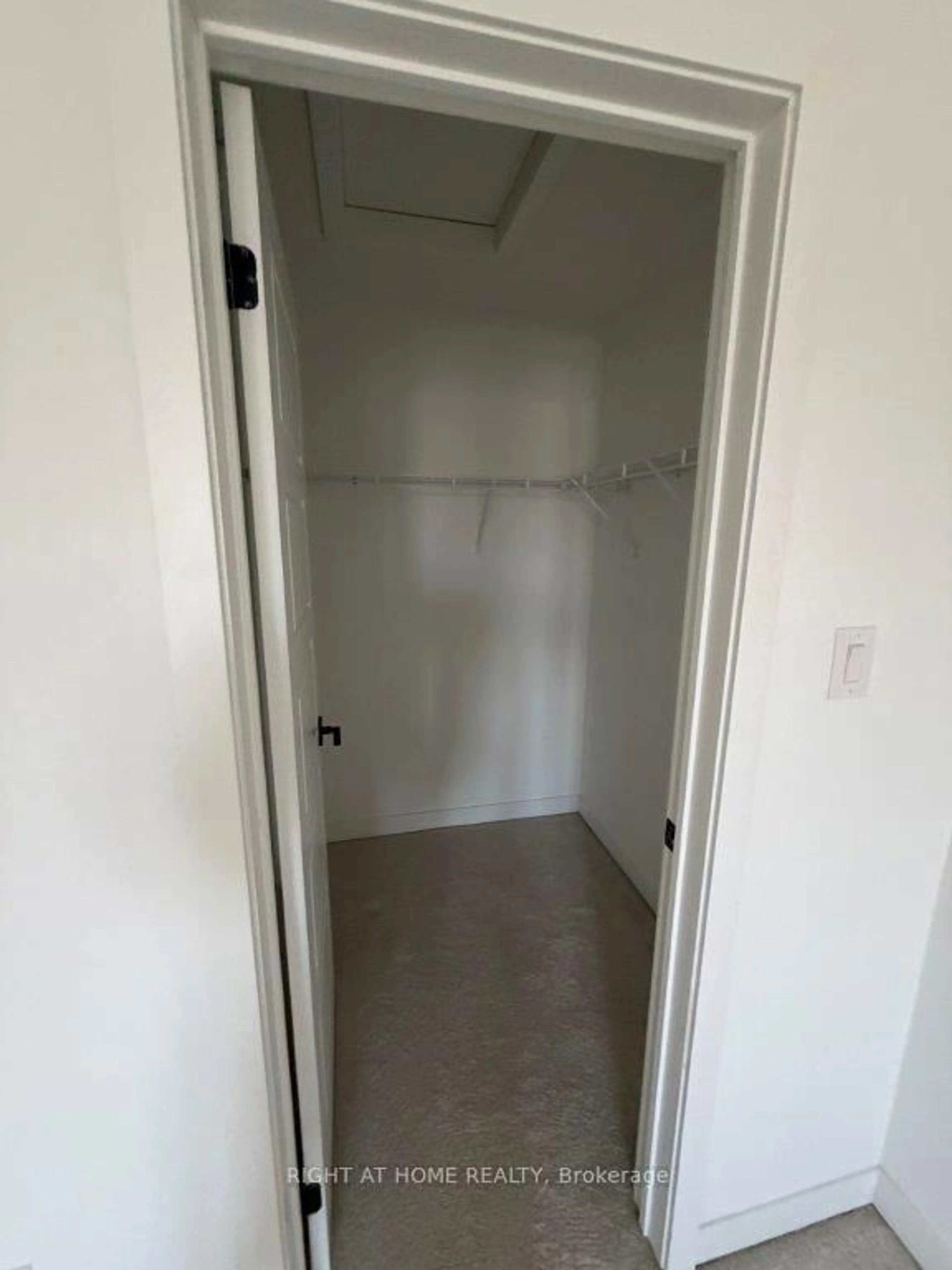 A pic of a room for 11 Frank Lloyd Wright St, Whitby Ontario L1N 0N9