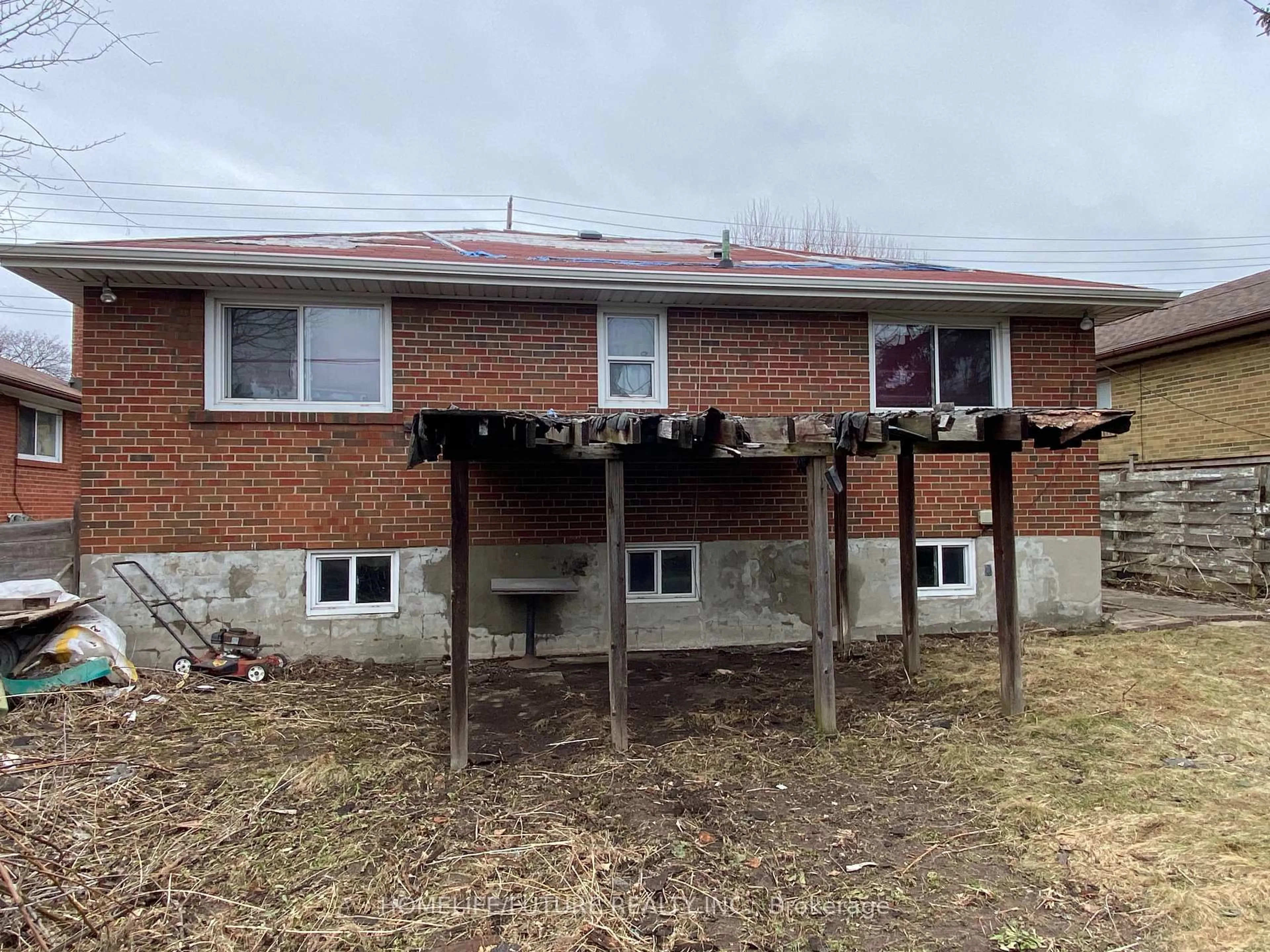 Home with brick exterior material, building for 1206 Brimley Rd, Toronto Ontario M1P 3G4