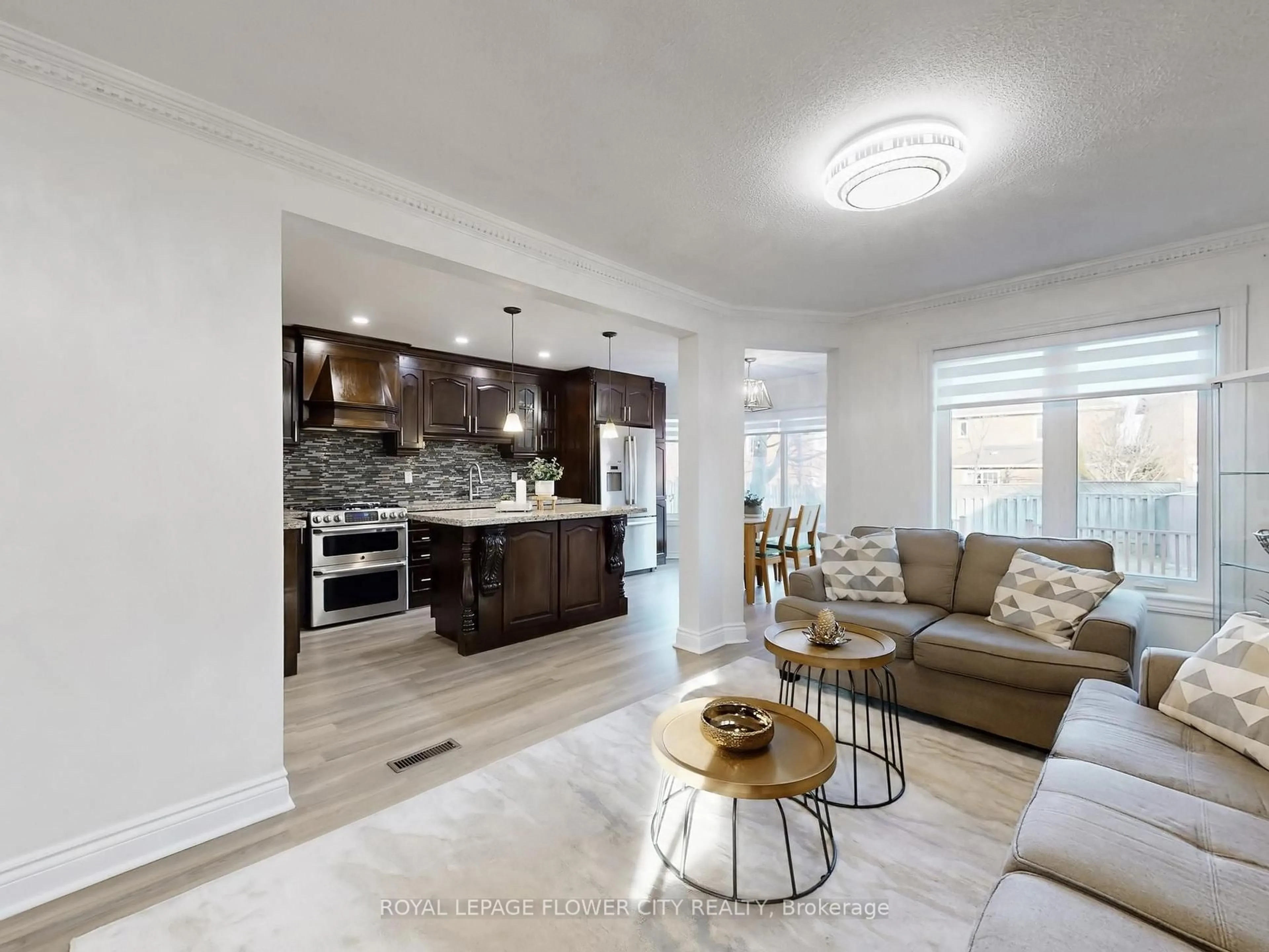 Unknown for 29 Glenmore Dr, Whitby Ontario L1N 9J3