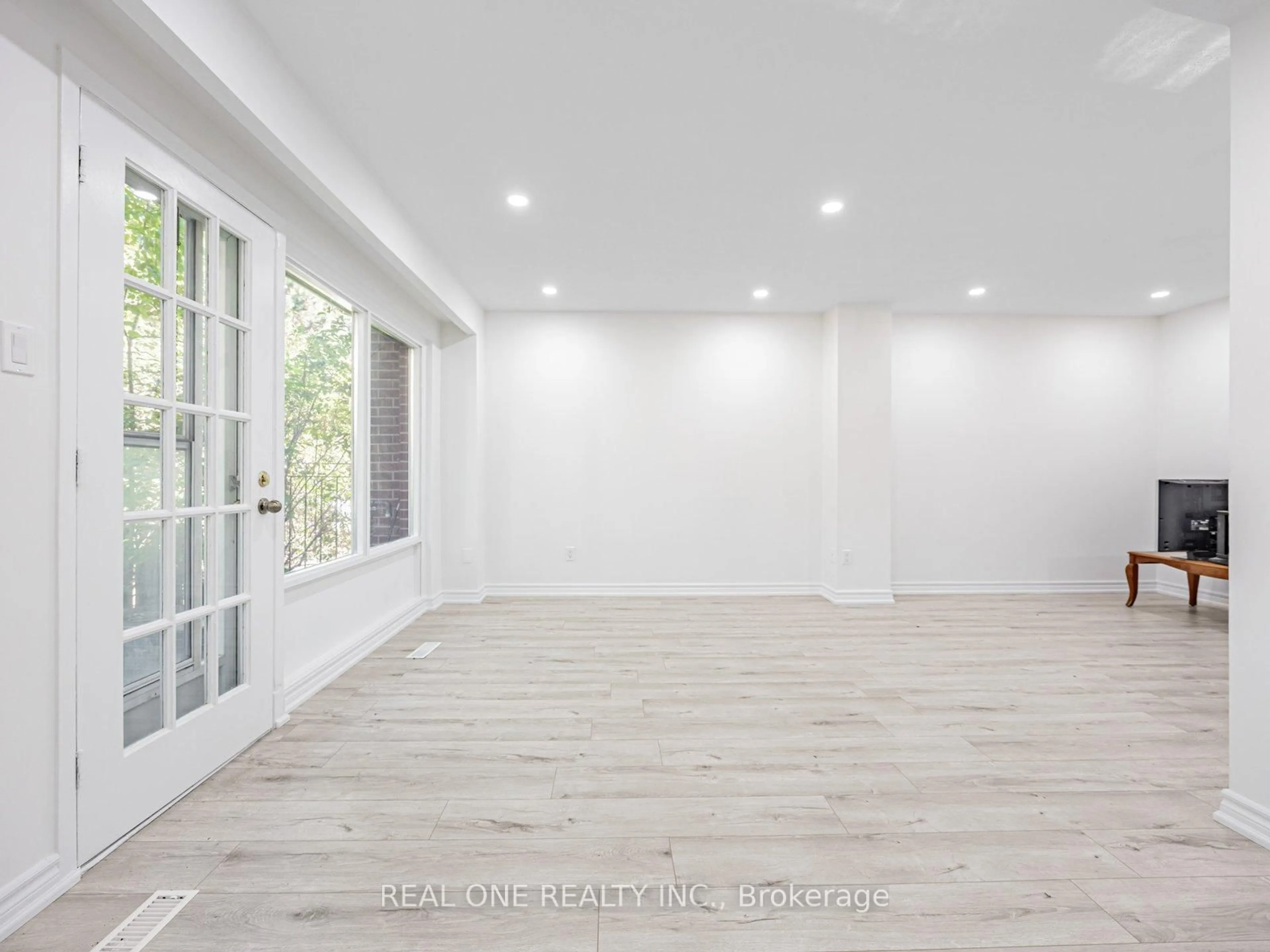 A pic of a room for 441 Military Tr #66, Toronto Ontario M1E 4E8