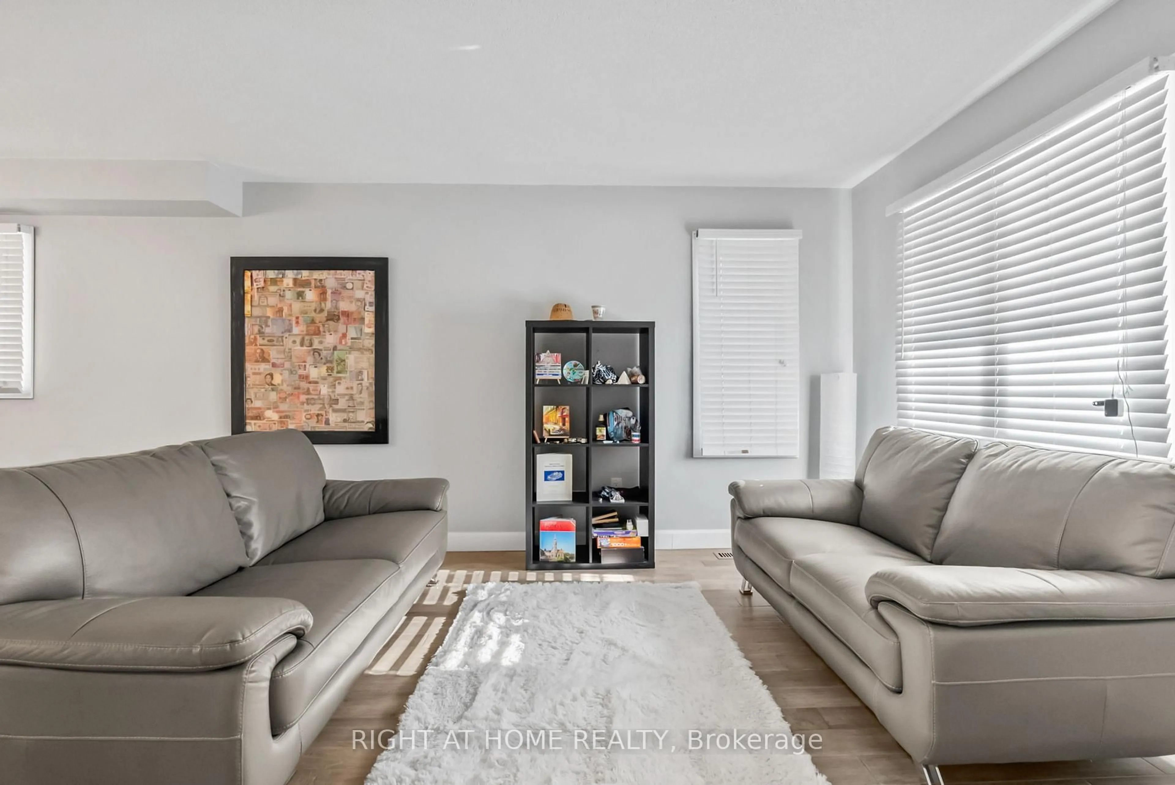 Living room with furniture, unknown for 1040 Beaver Valley Cres, Oshawa Ontario L1J 8N2