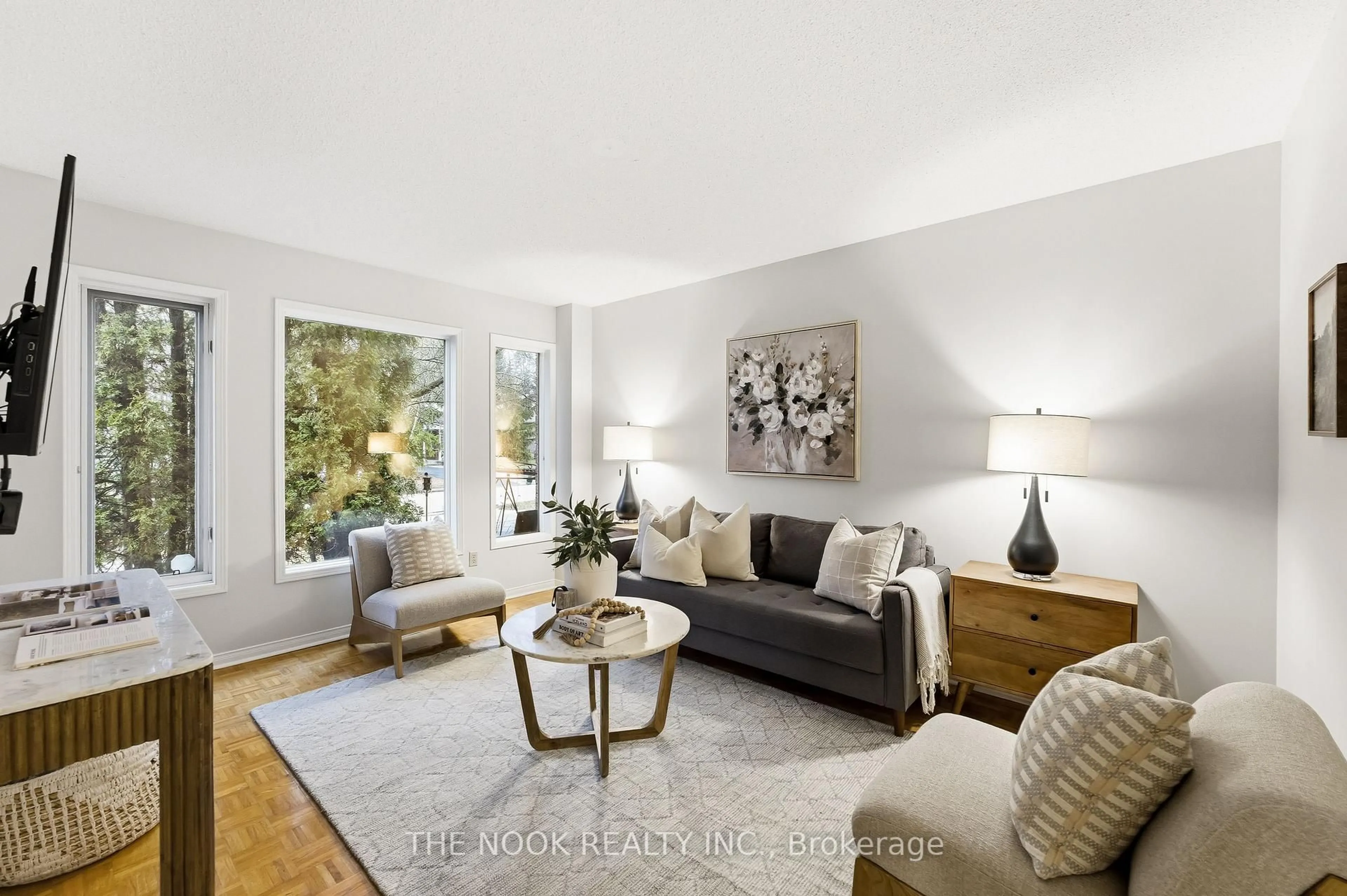 Living room with furniture, unknown for 1565 Oakburn St, Pickering Ontario L1V 6W1