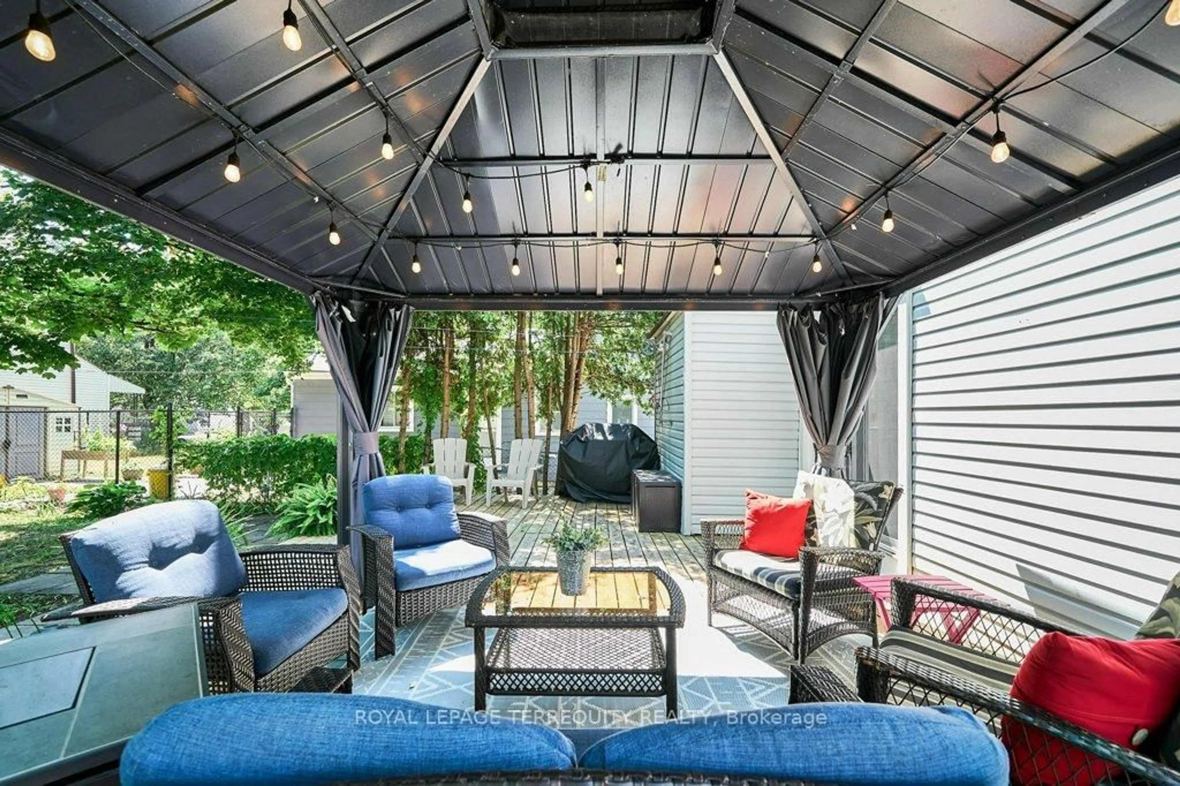 Patio, street for 13 Windsor Ave, Ajax Ontario L1S 2A8