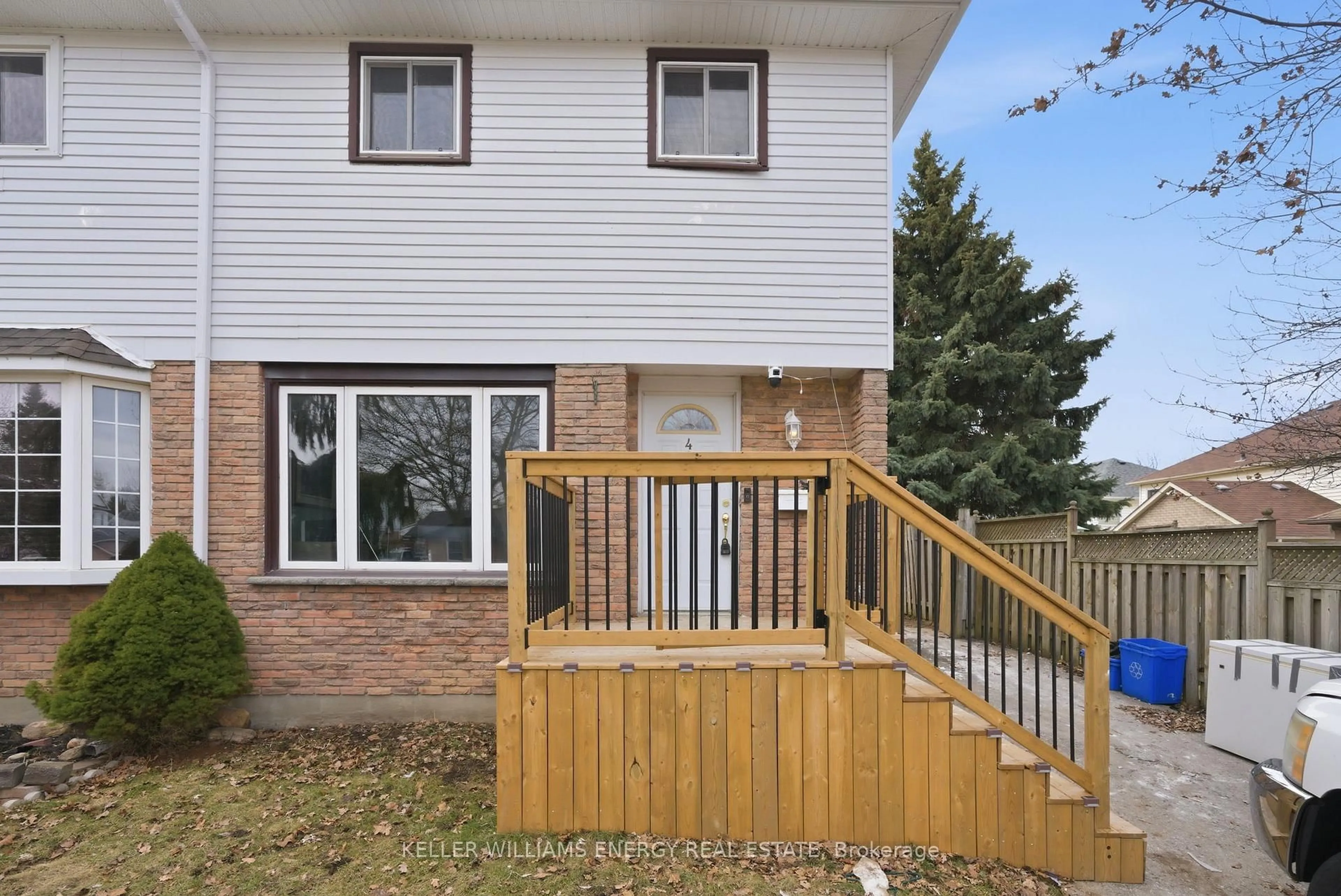 Unknown for 428 Lesabre St, Oshawa Ontario L1K 1E4