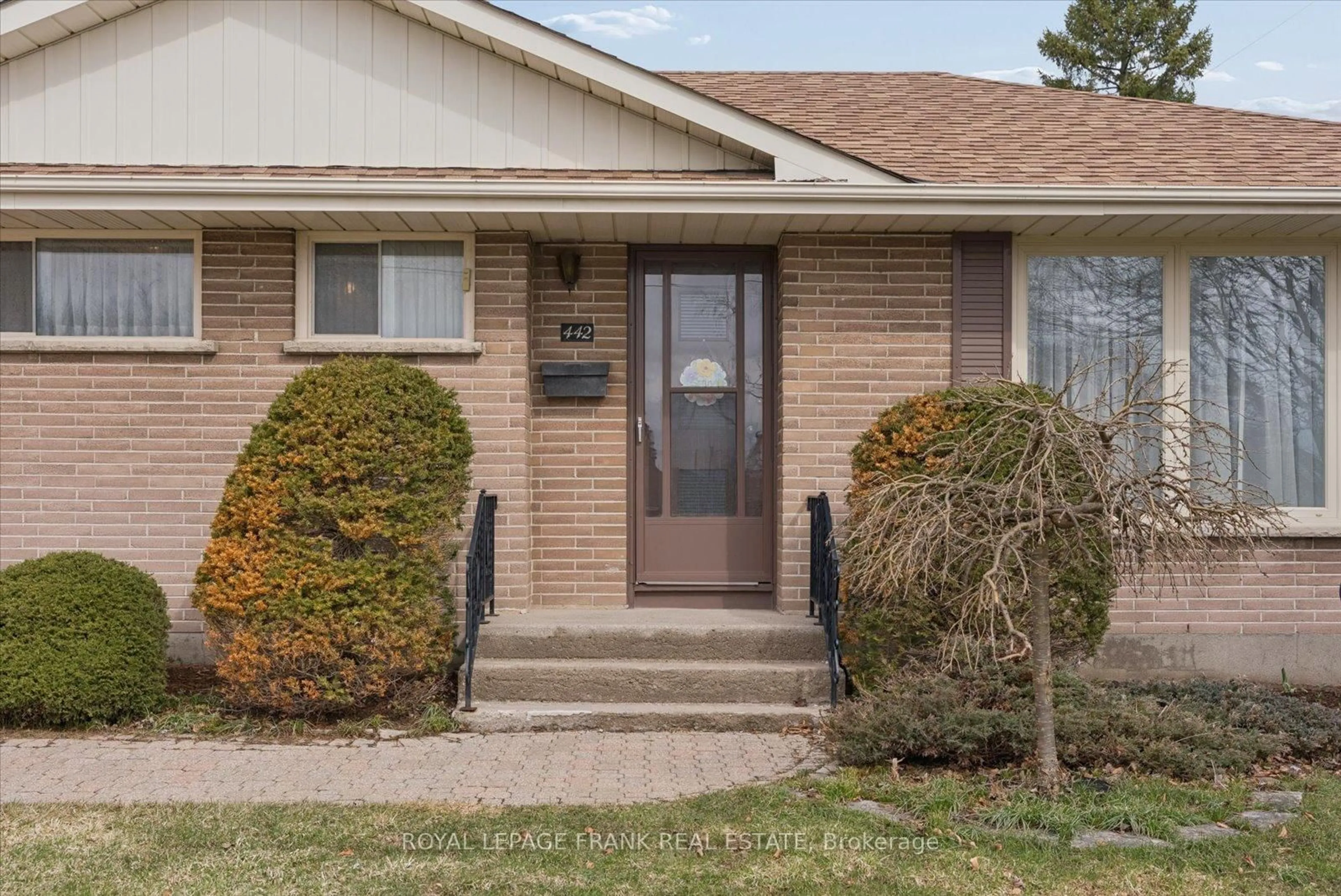 Home with brick exterior material, street for 442 Cunningham Ave, Oshawa Ontario L1J 3C2