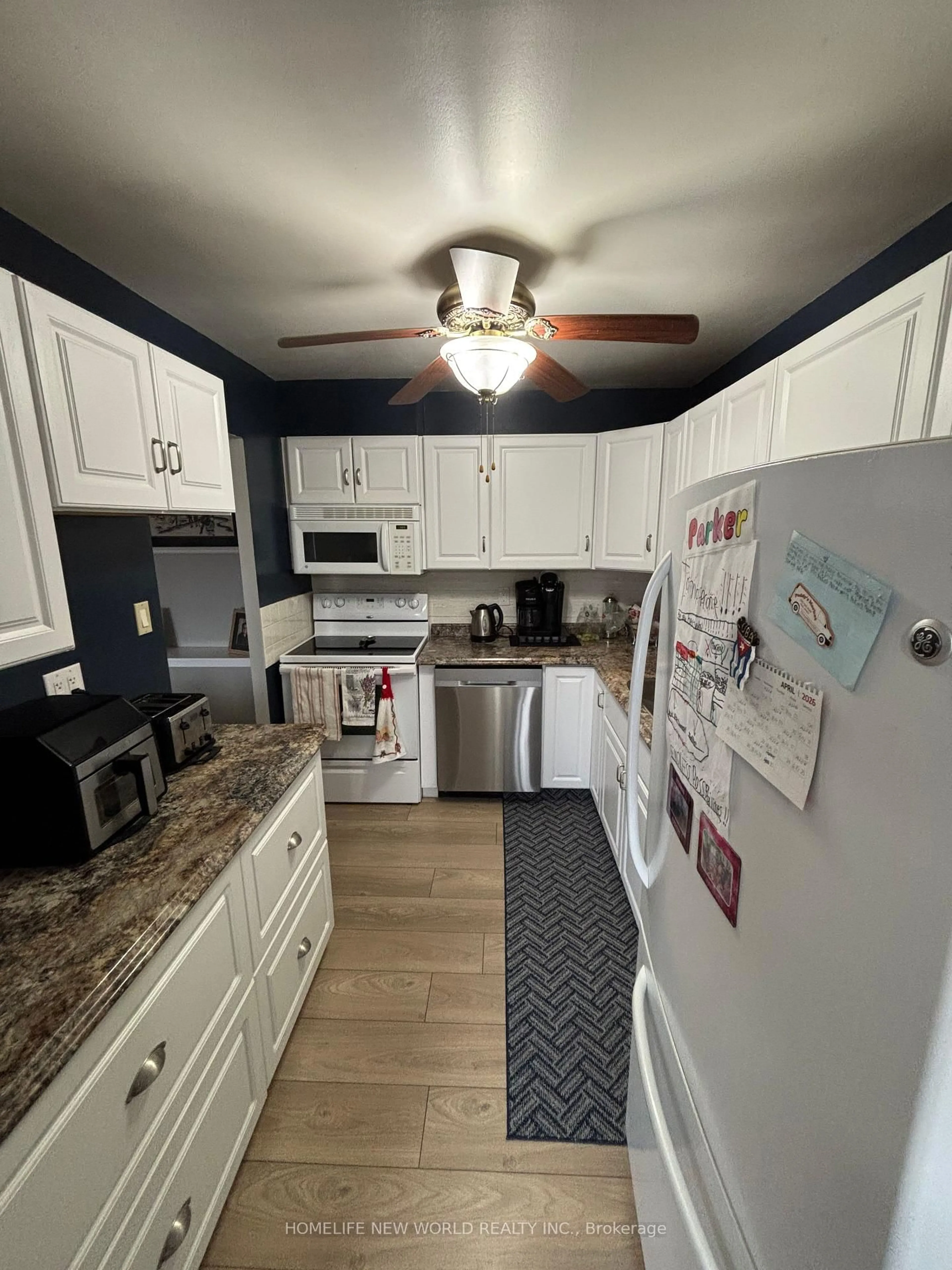 Standard kitchen, unknown for 131 Taunton Rd #402, Oshawa Ontario L1G 3T8