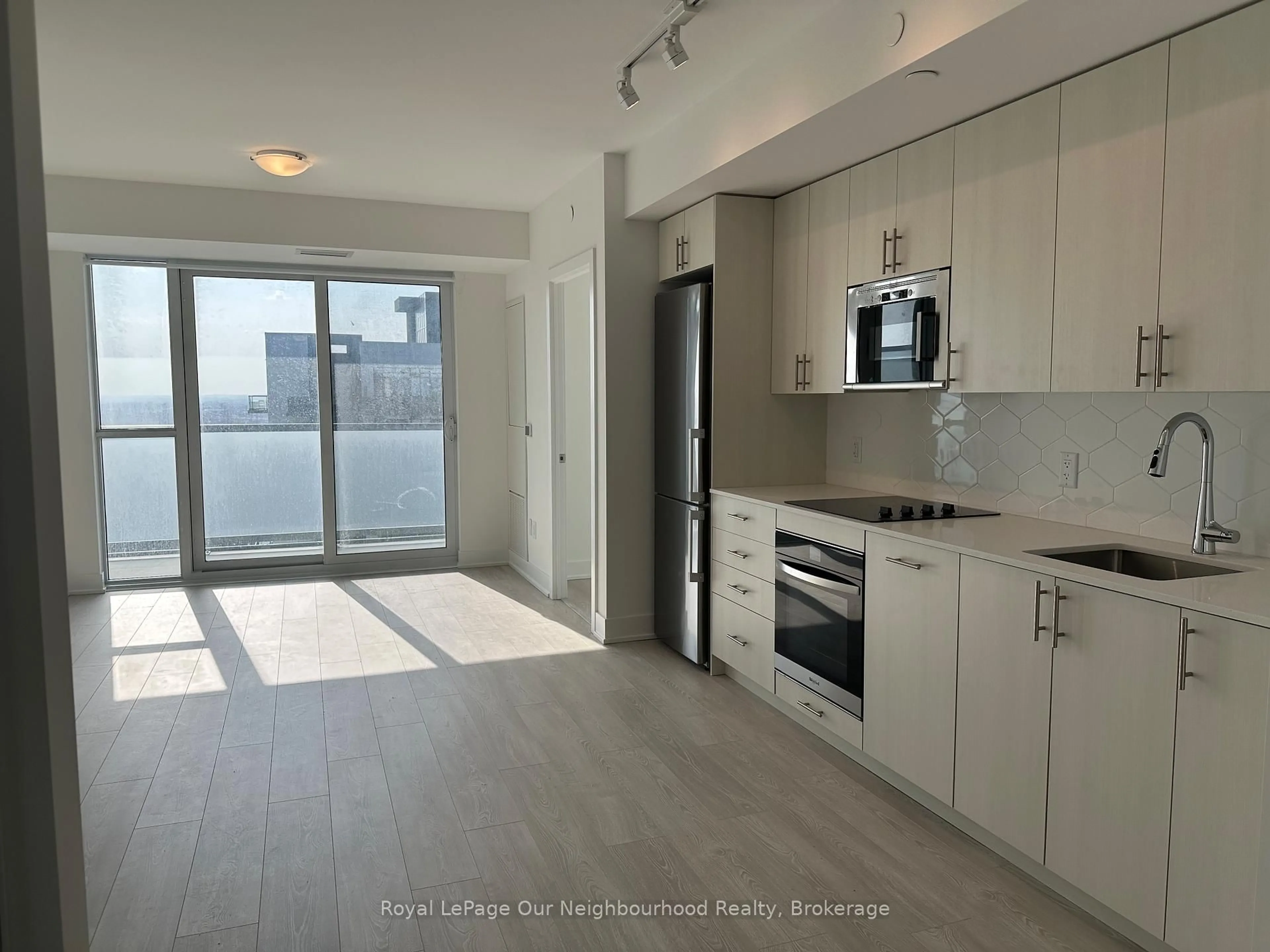 Open concept kitchen, unknown for 2545 SIMCOE St #2615, Oshawa Ontario L1L 0W3