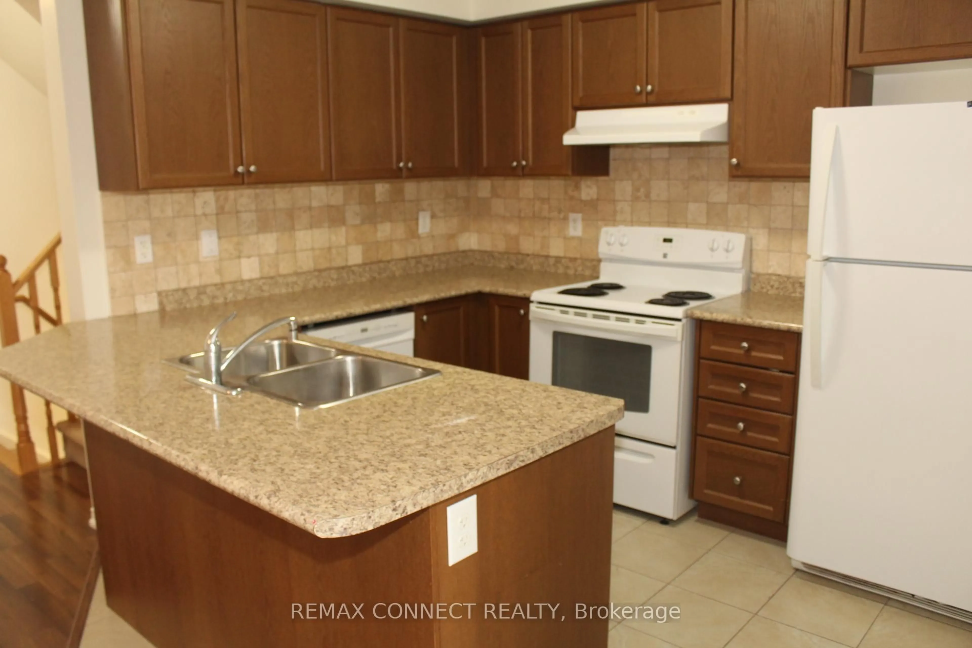 Standard kitchen, ceramic/tile floor for 37 Chaston Rd, Ajax Ontario L1Z 0M5