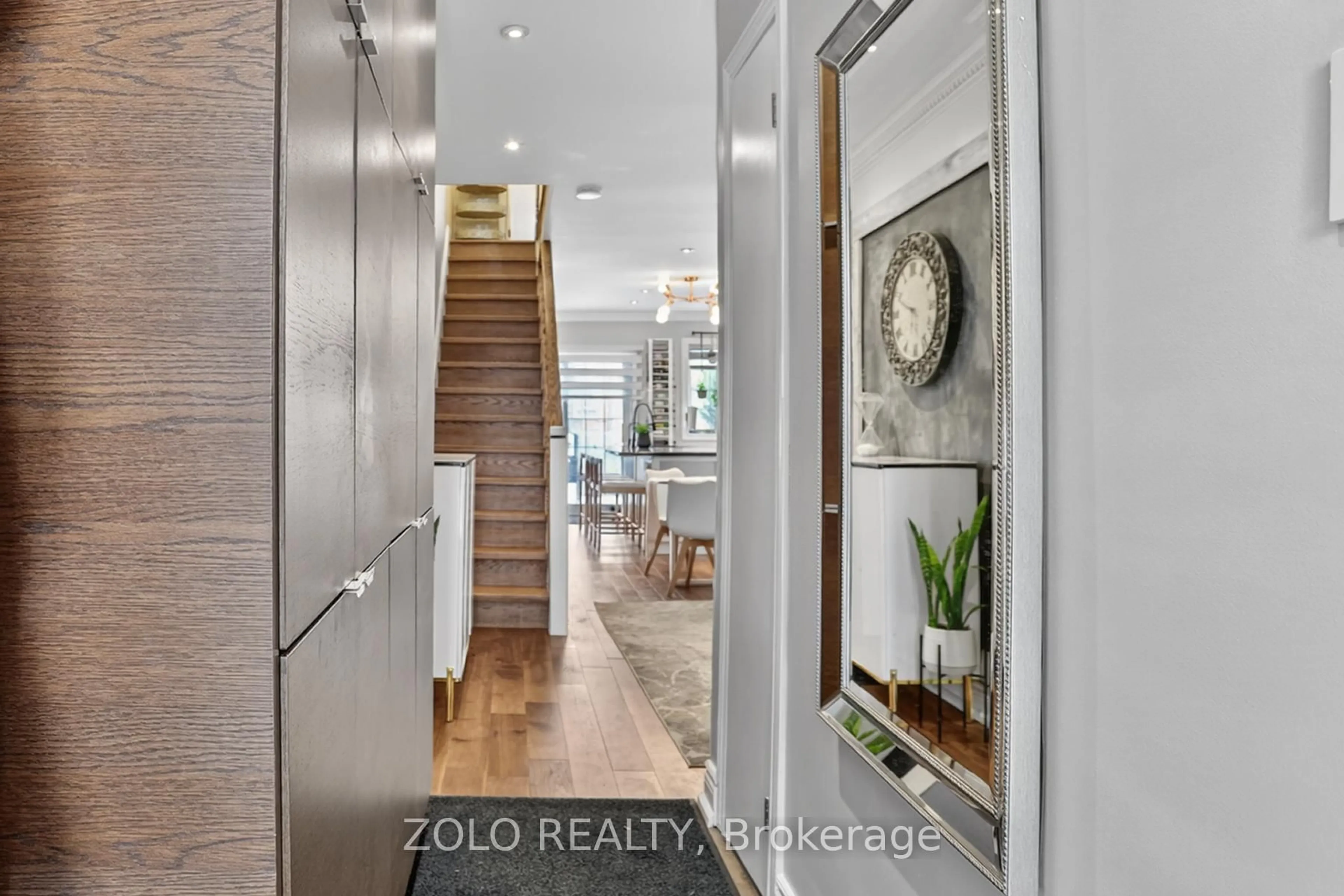 Indoor entryway for 94 Hazelwood Ave, Toronto Ontario M4J 1K5