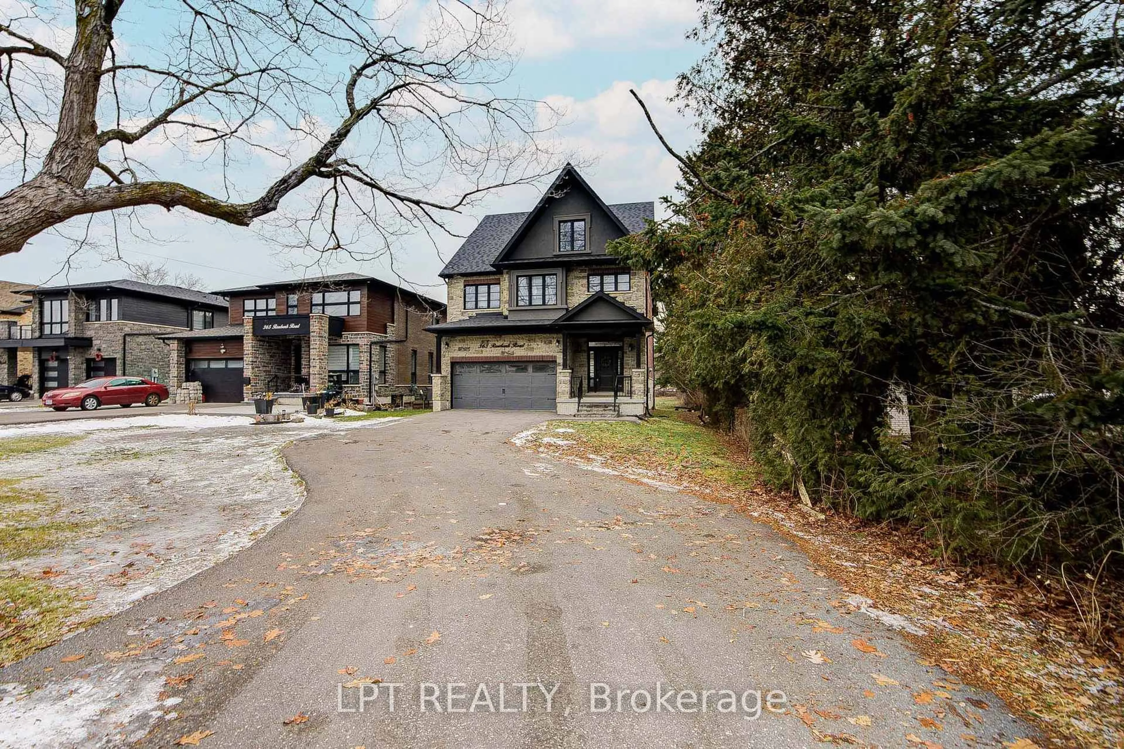 A pic from outside/outdoor area/front of a property/back of a property/a pic from drone, street for 363 Rosebank Rd, Pickering Ontario L1W 2N3