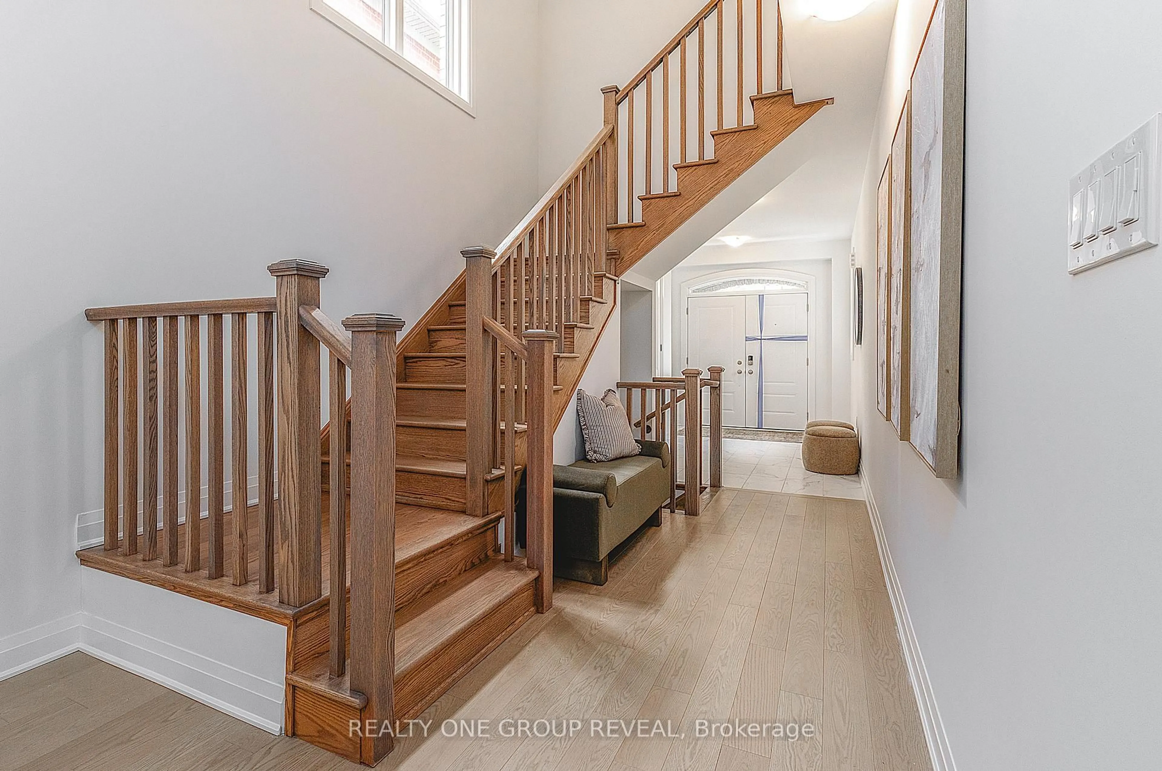 Unknown for 3376 Marchington Sq, Pickering Ontario L1X 0T1