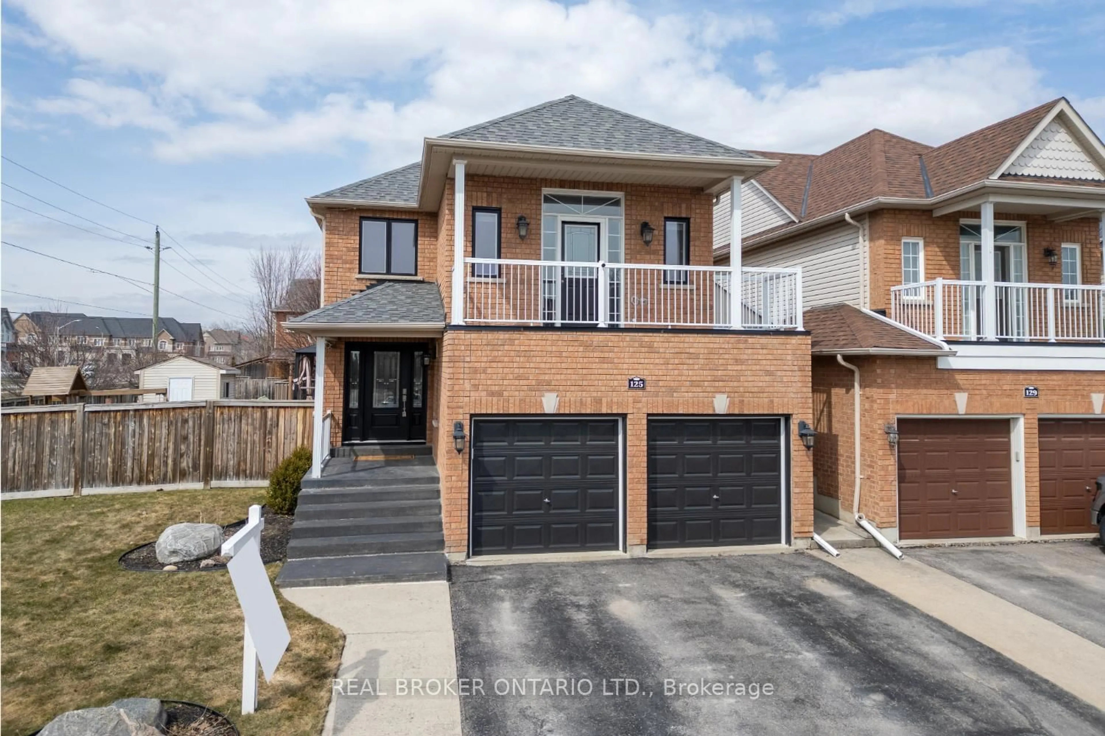 Home with brick exterior material, street for 125 Hutton Pl, Clarington Ontario L1C 5K2