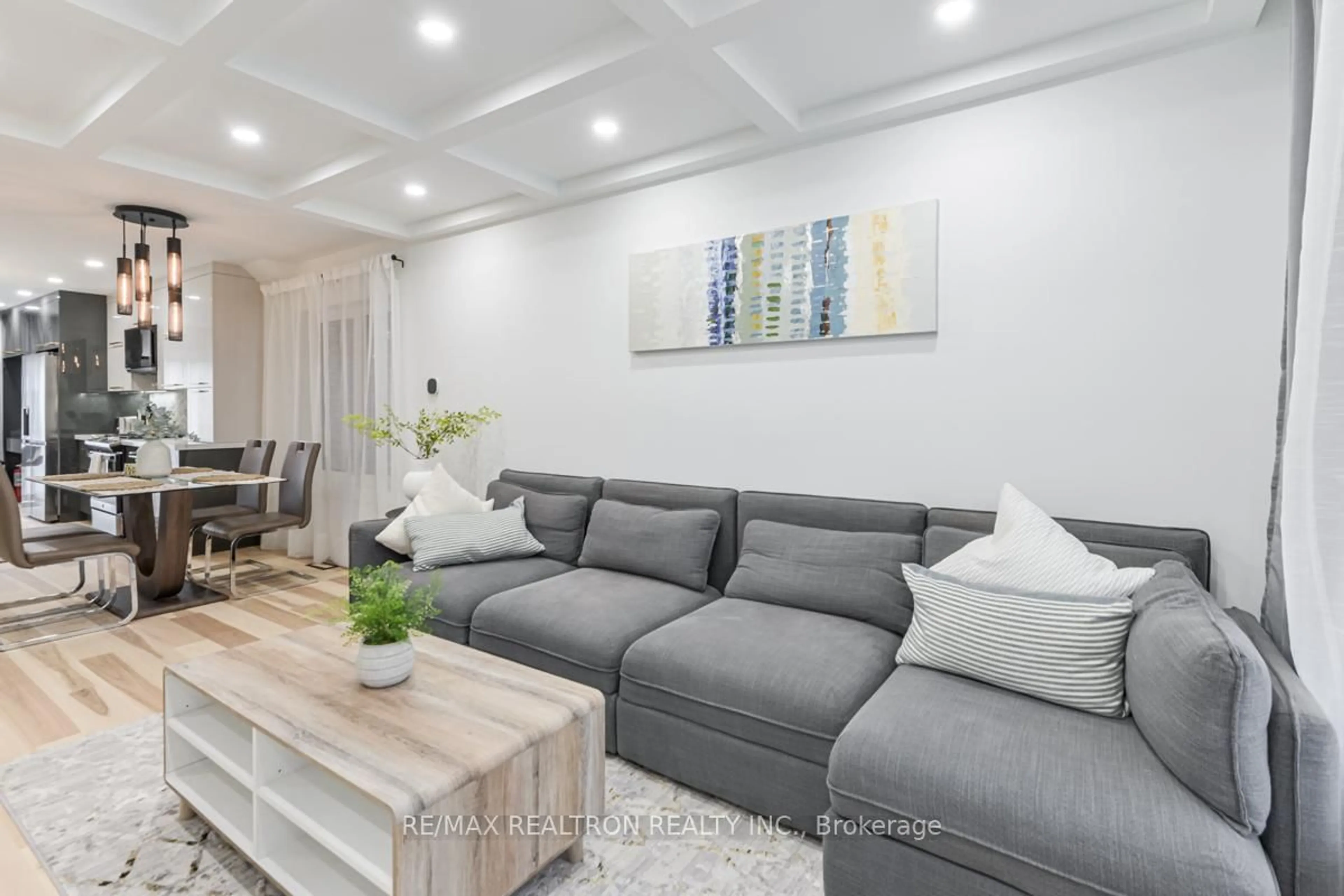 Living room with furniture, unknown for 1A Normandy Blvd, Toronto Ontario M4L 3K1