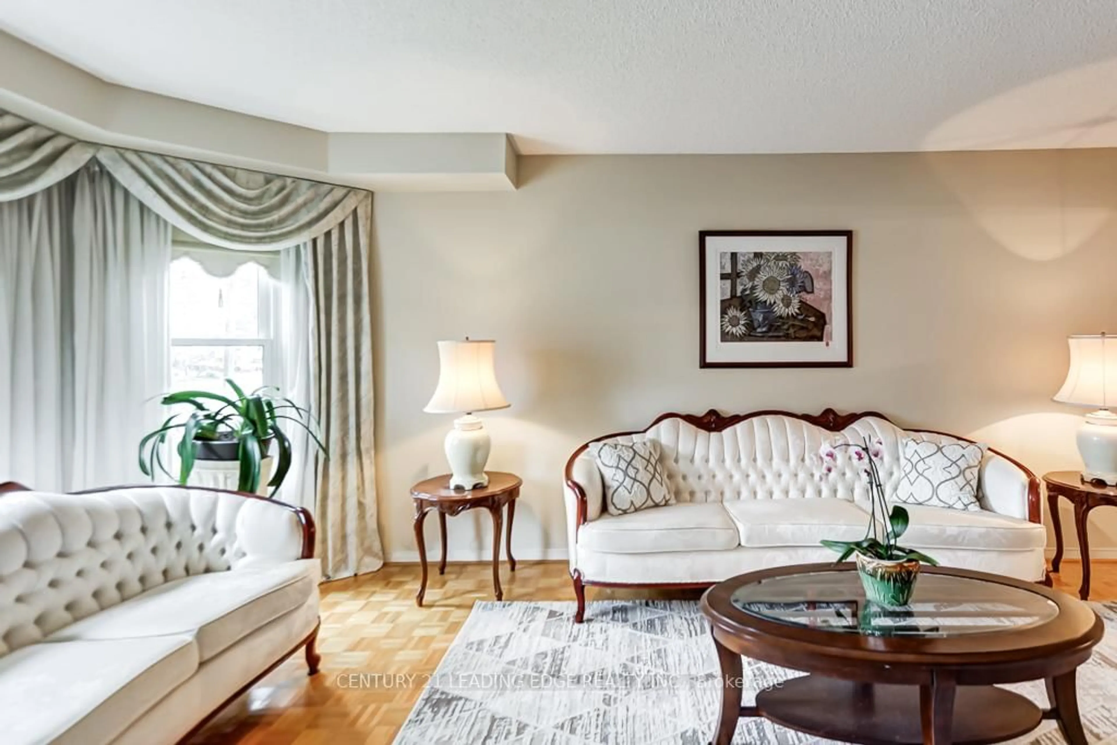 Living room with furniture, unknown for 3536 ELLESMERE Rd, Toronto Ontario M1C 3Z2