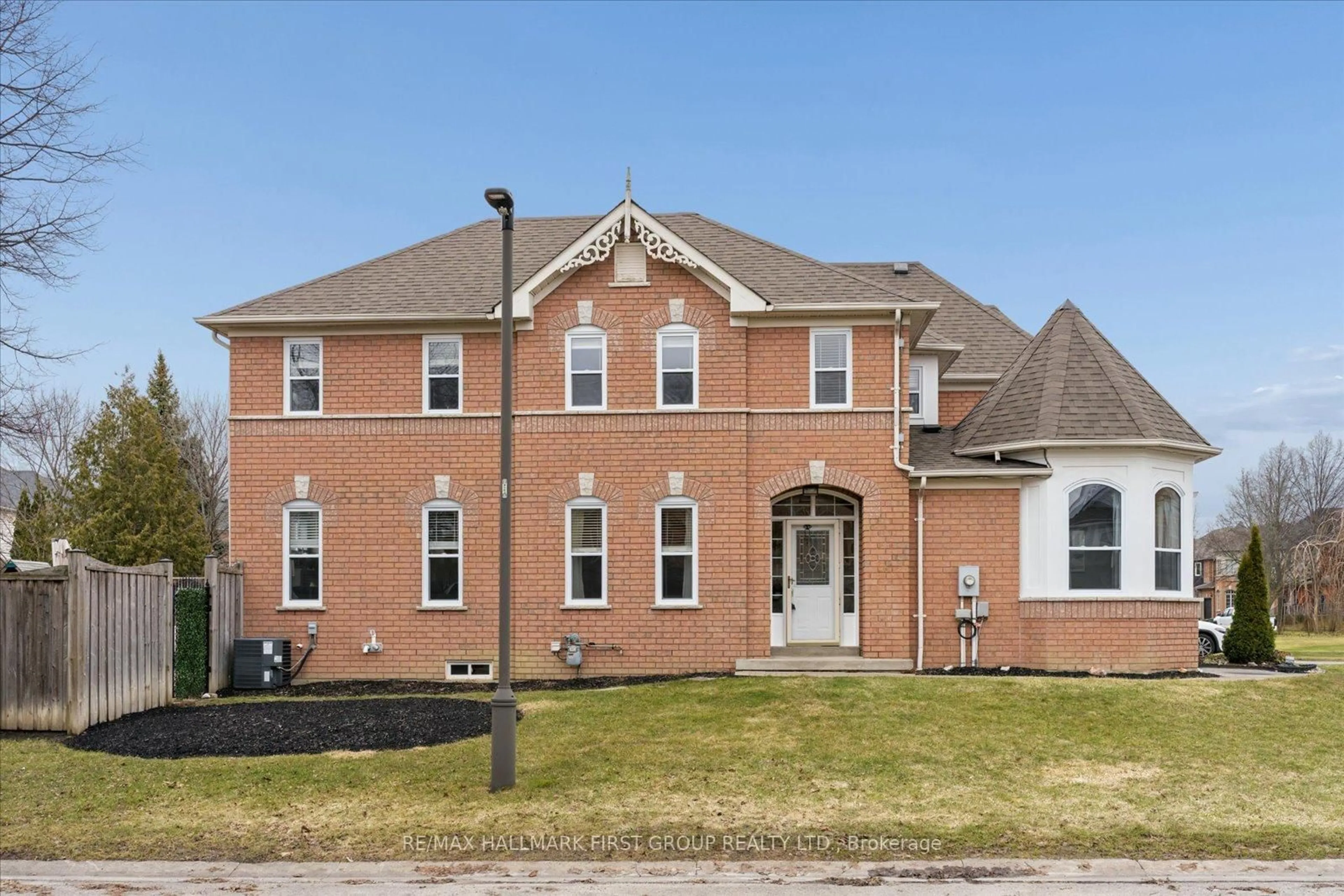 Home with brick exterior material, building for 105 Zachary Pl, Whitby Ontario L1M 1E2