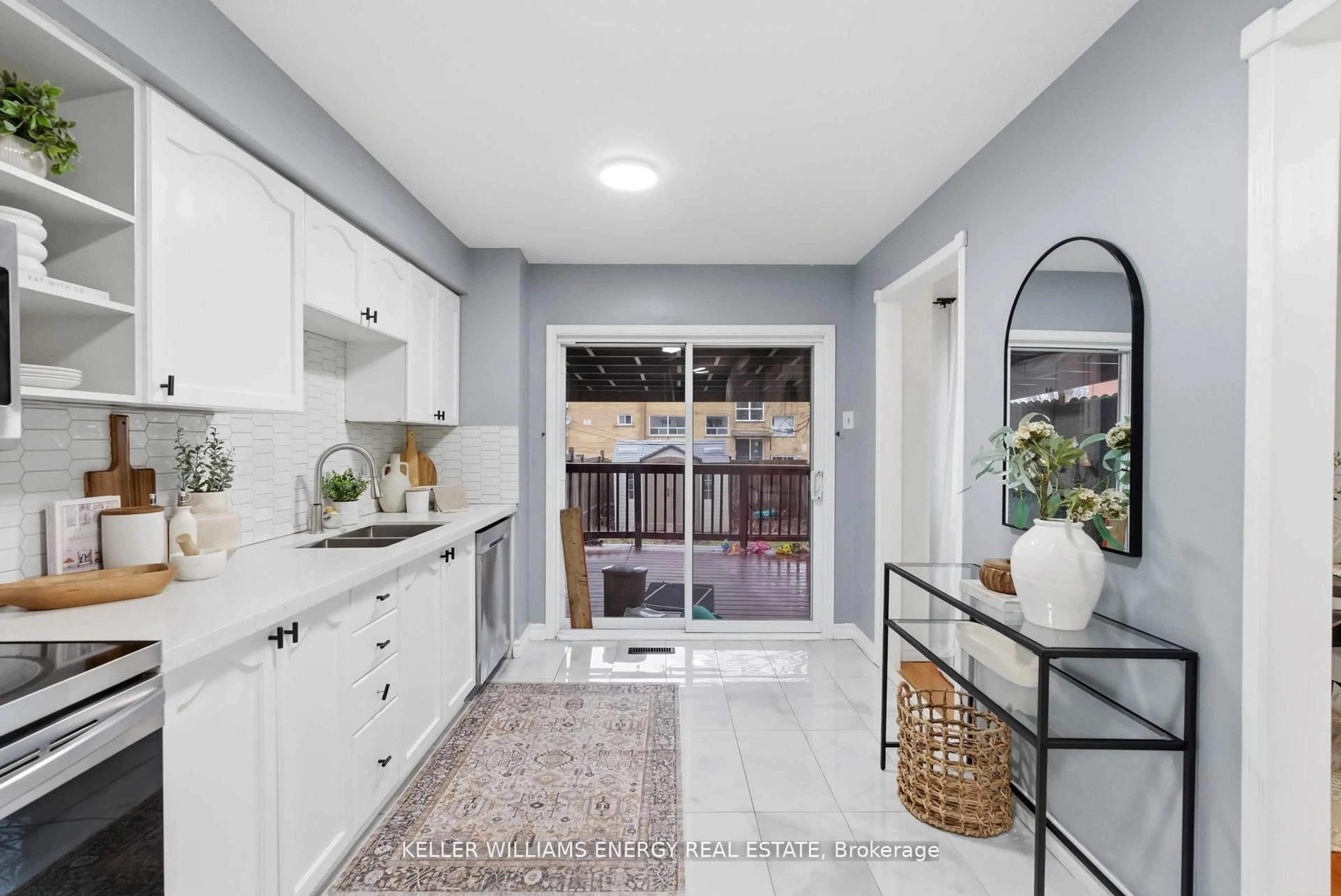 Contemporary kitchen, ceramic/tile floor for 332 Elgin St, Oshawa Ontario L1J 2P3