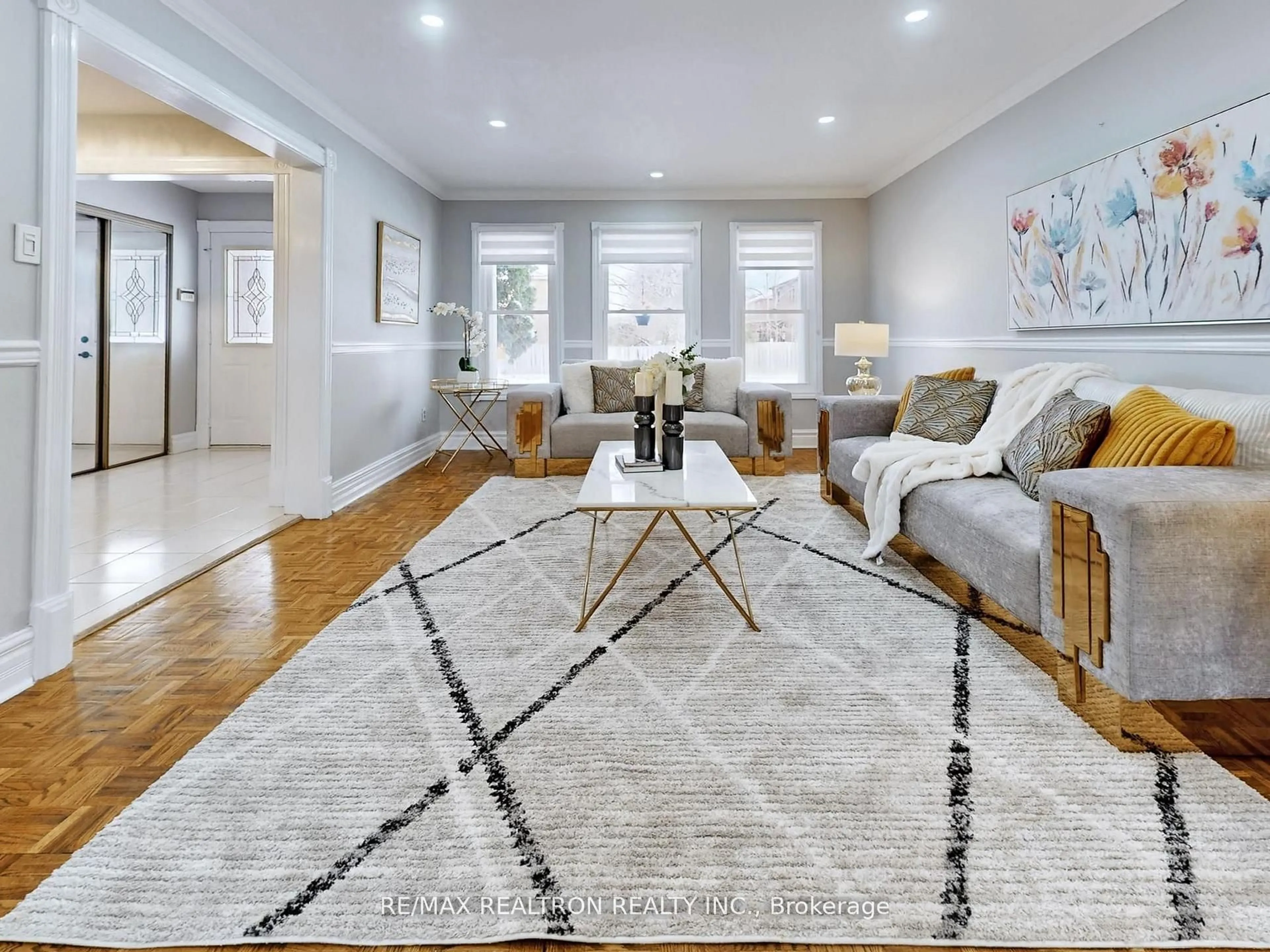 Living room with furniture, carpet floor for 163 Calverley Tr, Toronto Ontario M1C 3Y4