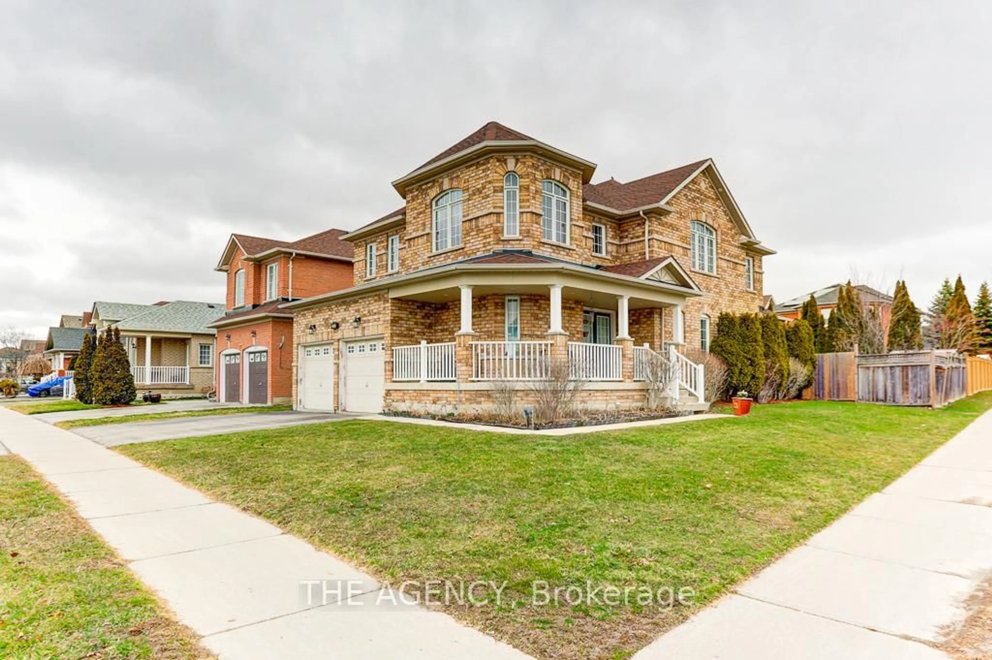 Home with brick exterior material, street for 3241 Country Lane, Whitby Ontario L1P 1T5