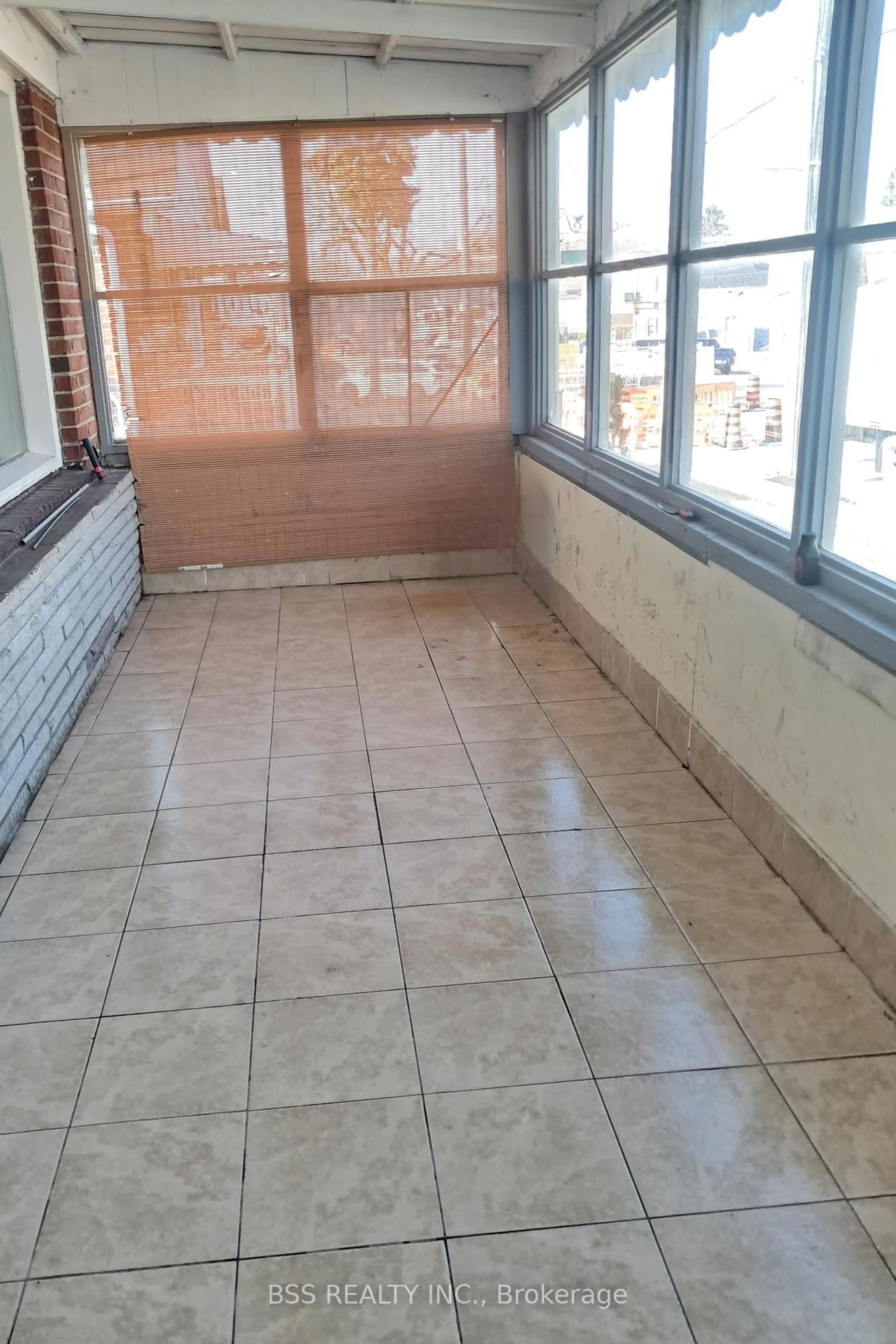 Unknown for 464 Warden Ave, Toronto Ontario M1L 3Z1