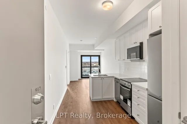 51 Clarington Blvd #917, Clarington 3