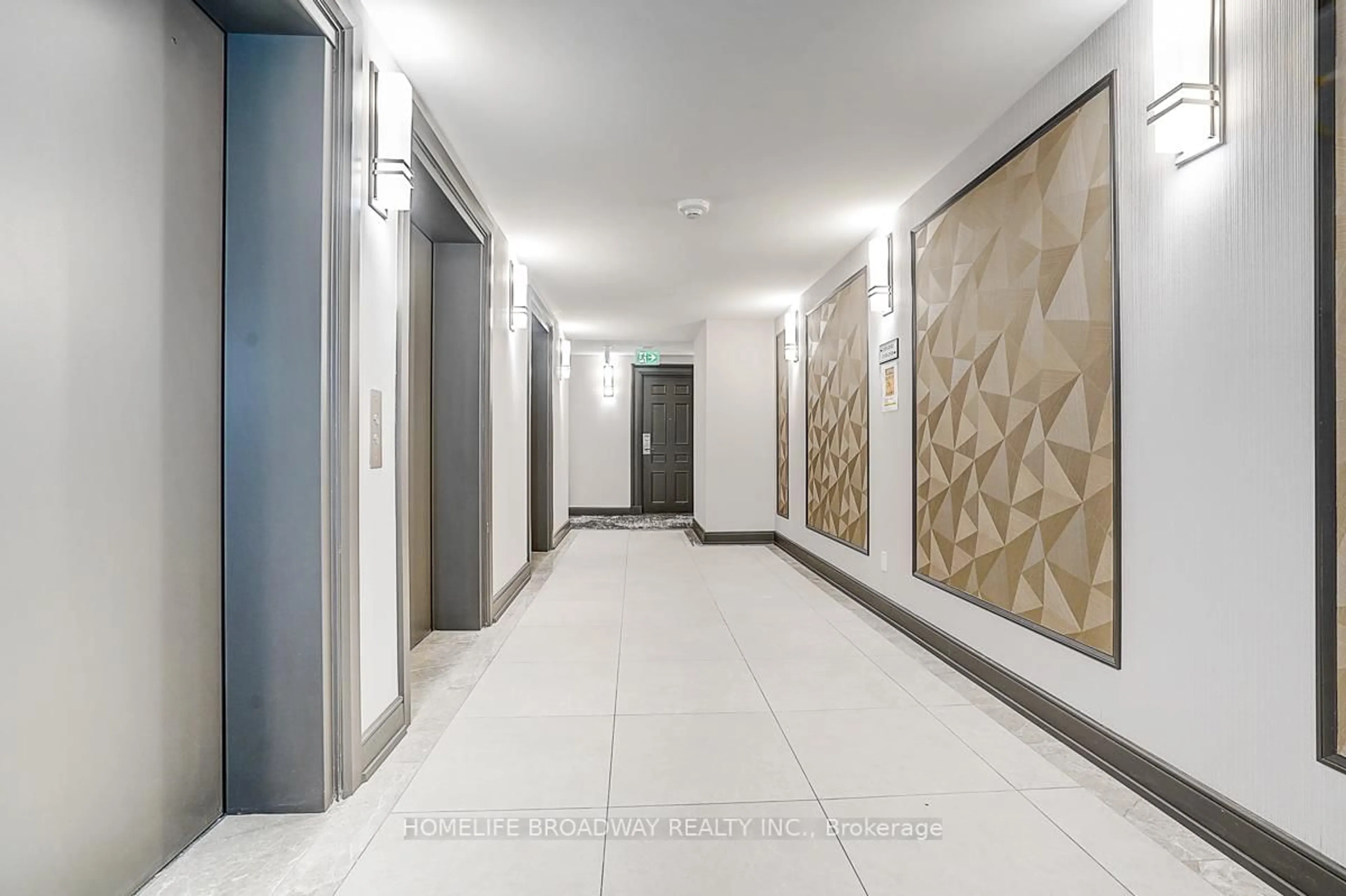 Indoor foyer for 115 Omni Dr #2108, Toronto Ontario M1P 5B4