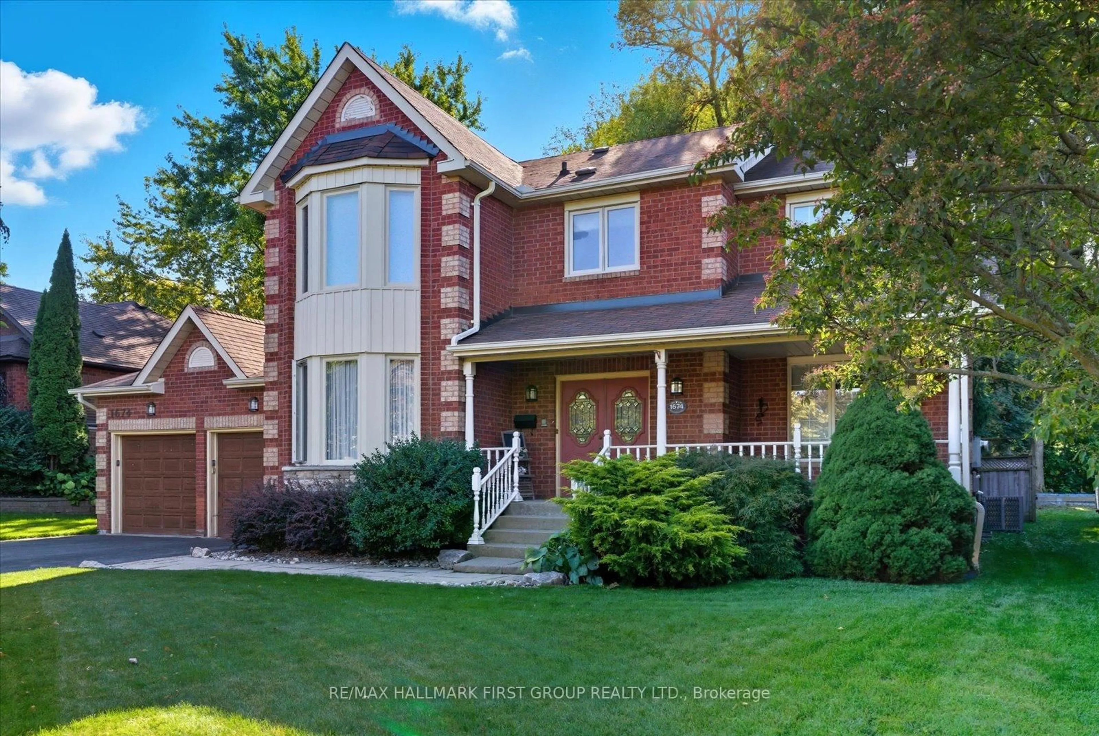 Home with brick exterior material, street for 1674 Heathside Cres, Pickering Ontario L1V 5V6