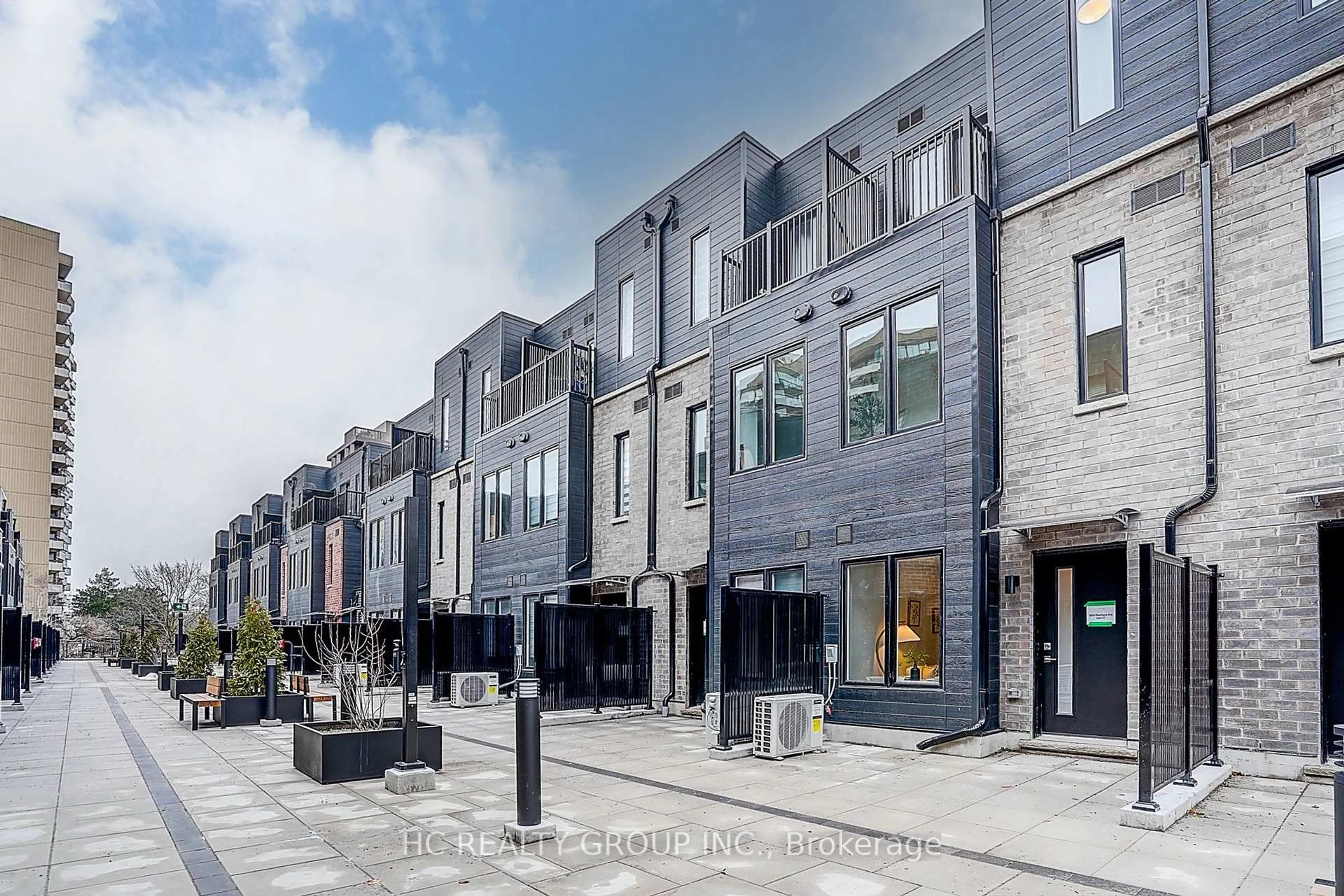 Unknown for 3079 Pharmacy Ave #27, Toronto Ontario M1T 1H8